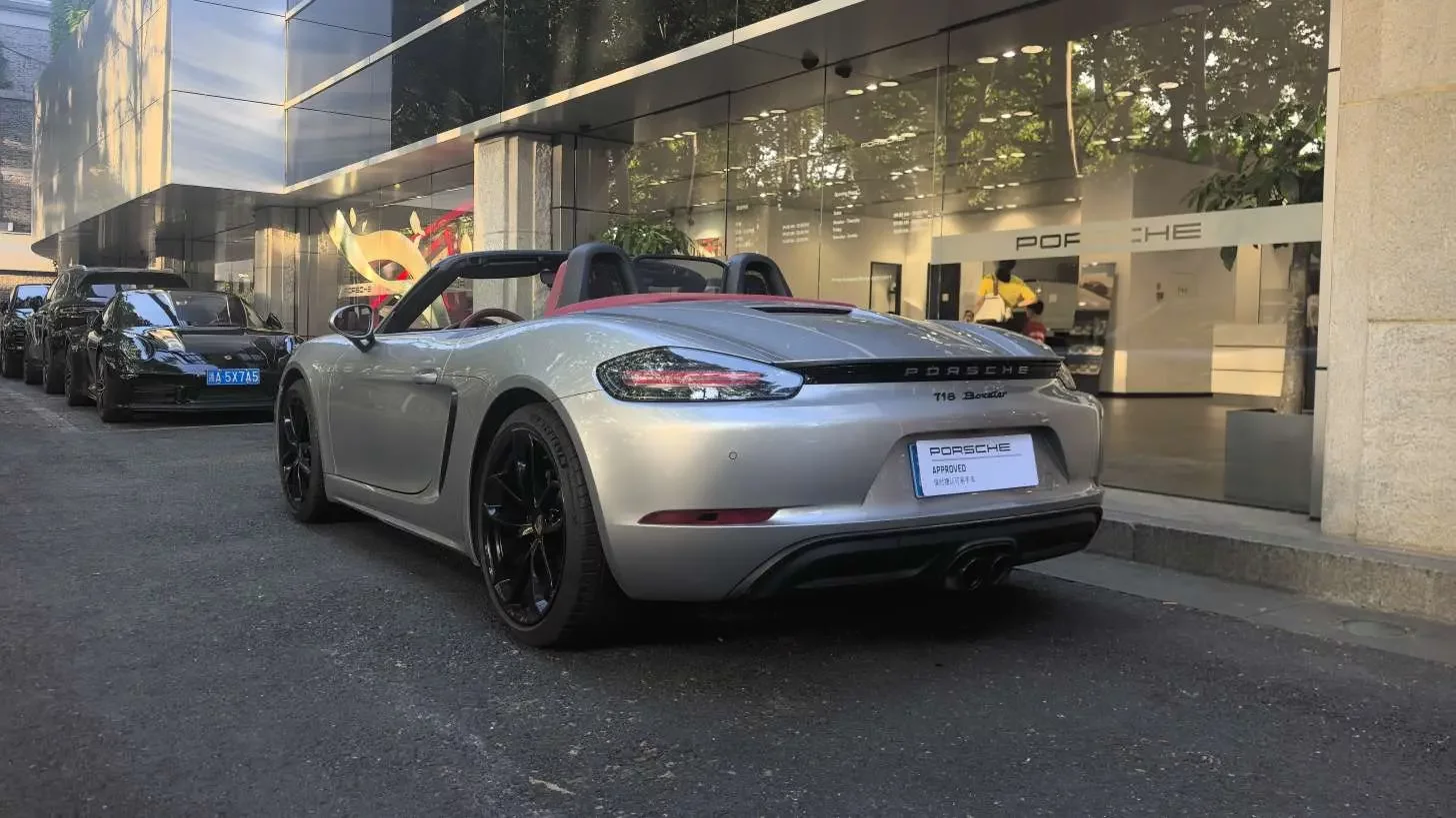 Porsche 718