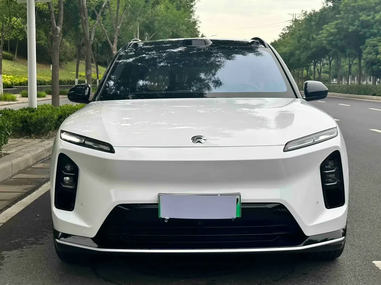 NIO ES6