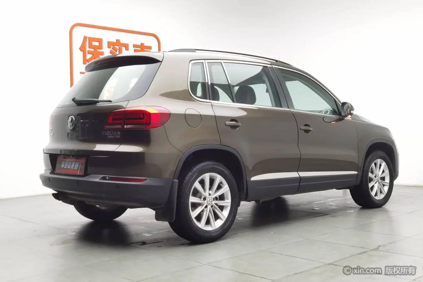 Volkswagen Tiguan (Tharu)