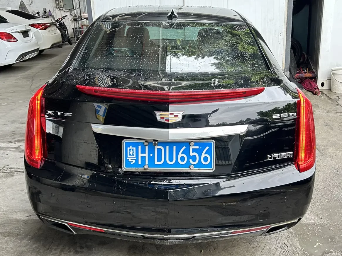 Cadillac XTS