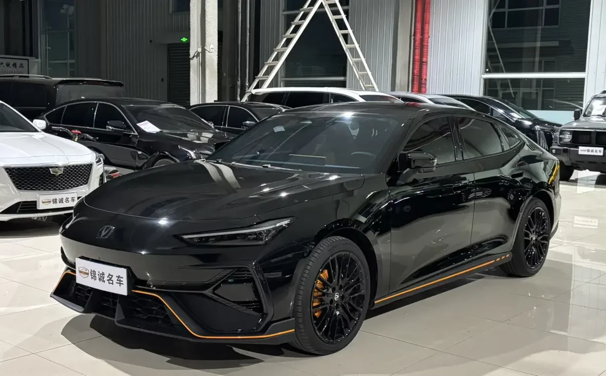 Changan UNI-V