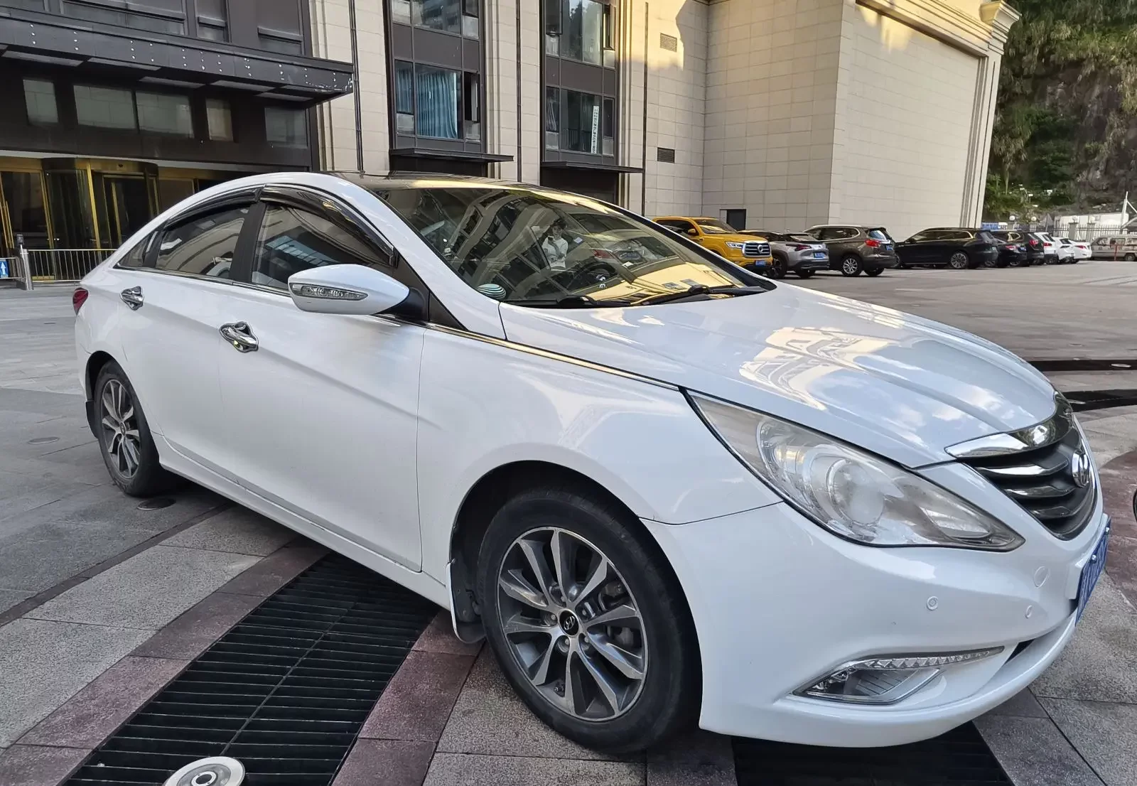 Hyundai sonata eight