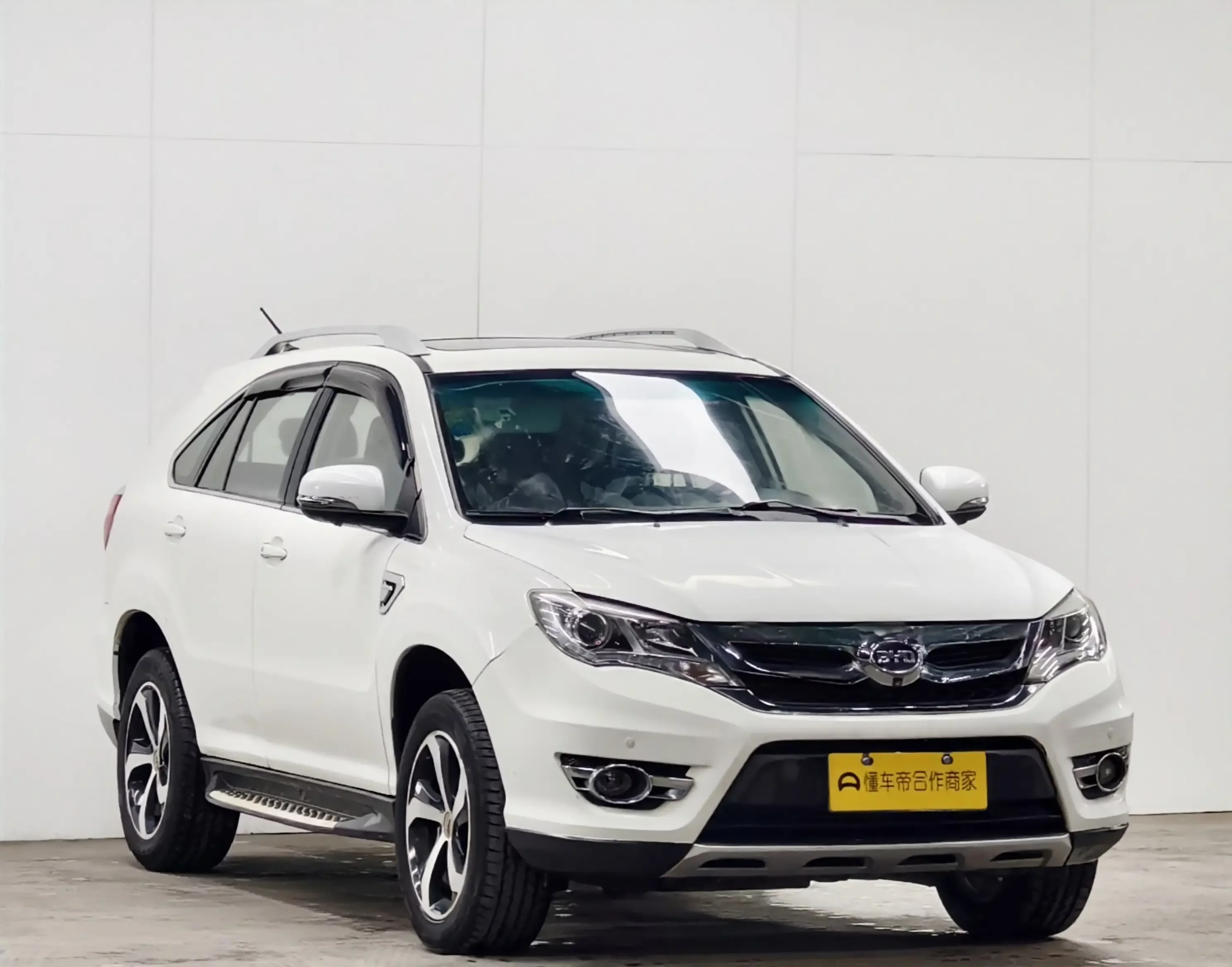 BYD S7