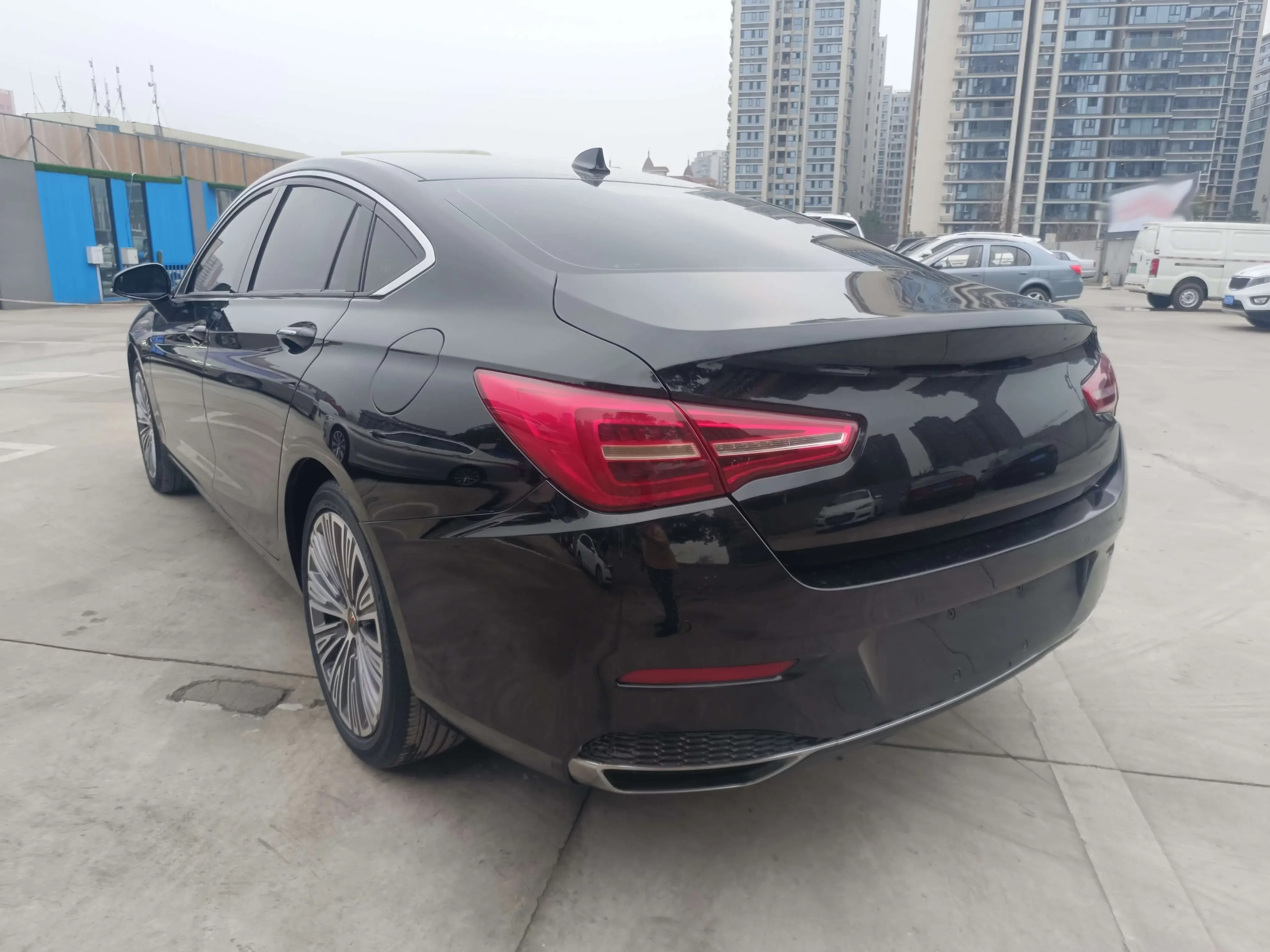Hongqi H5 classic