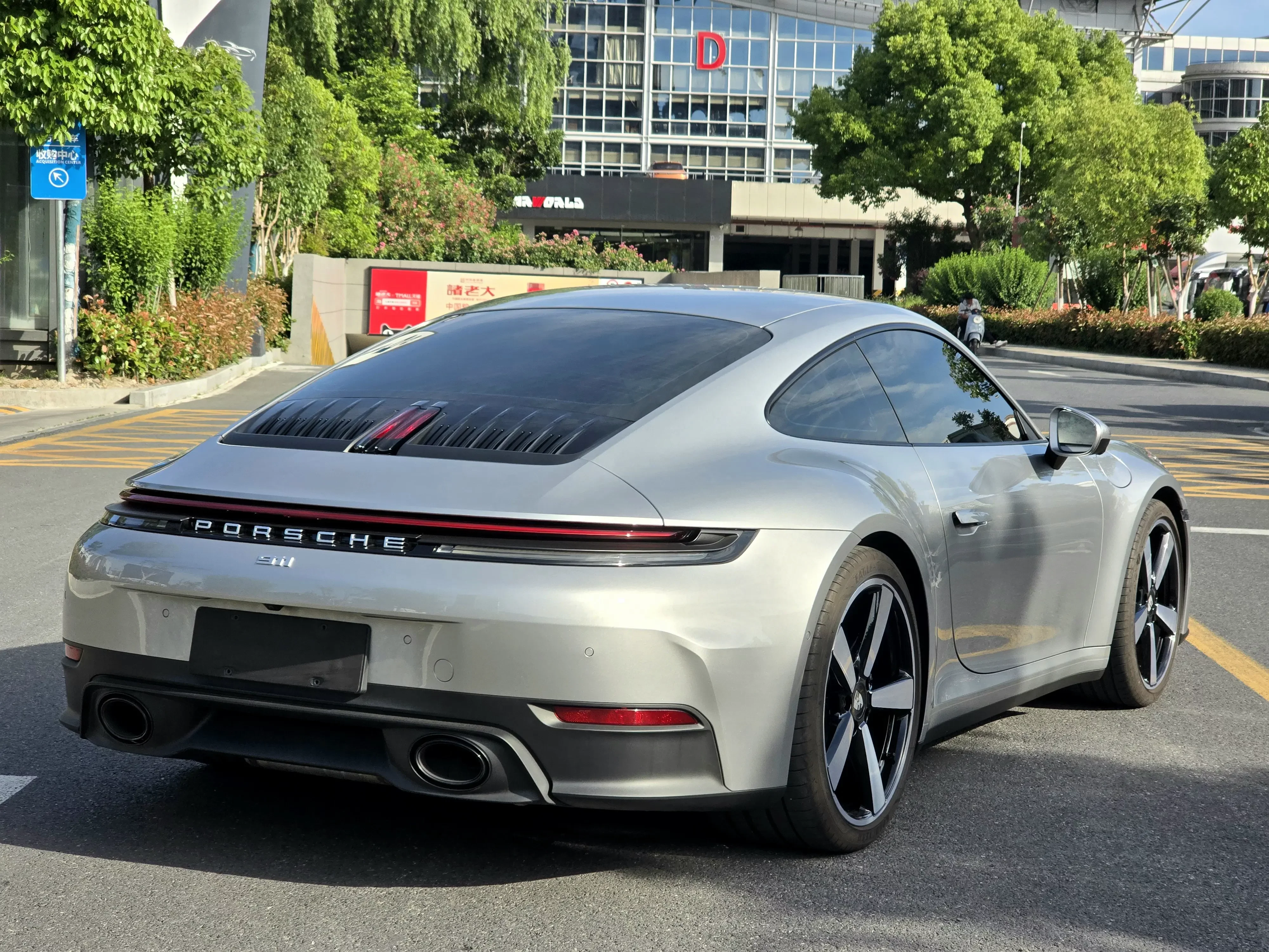 Porsche 911