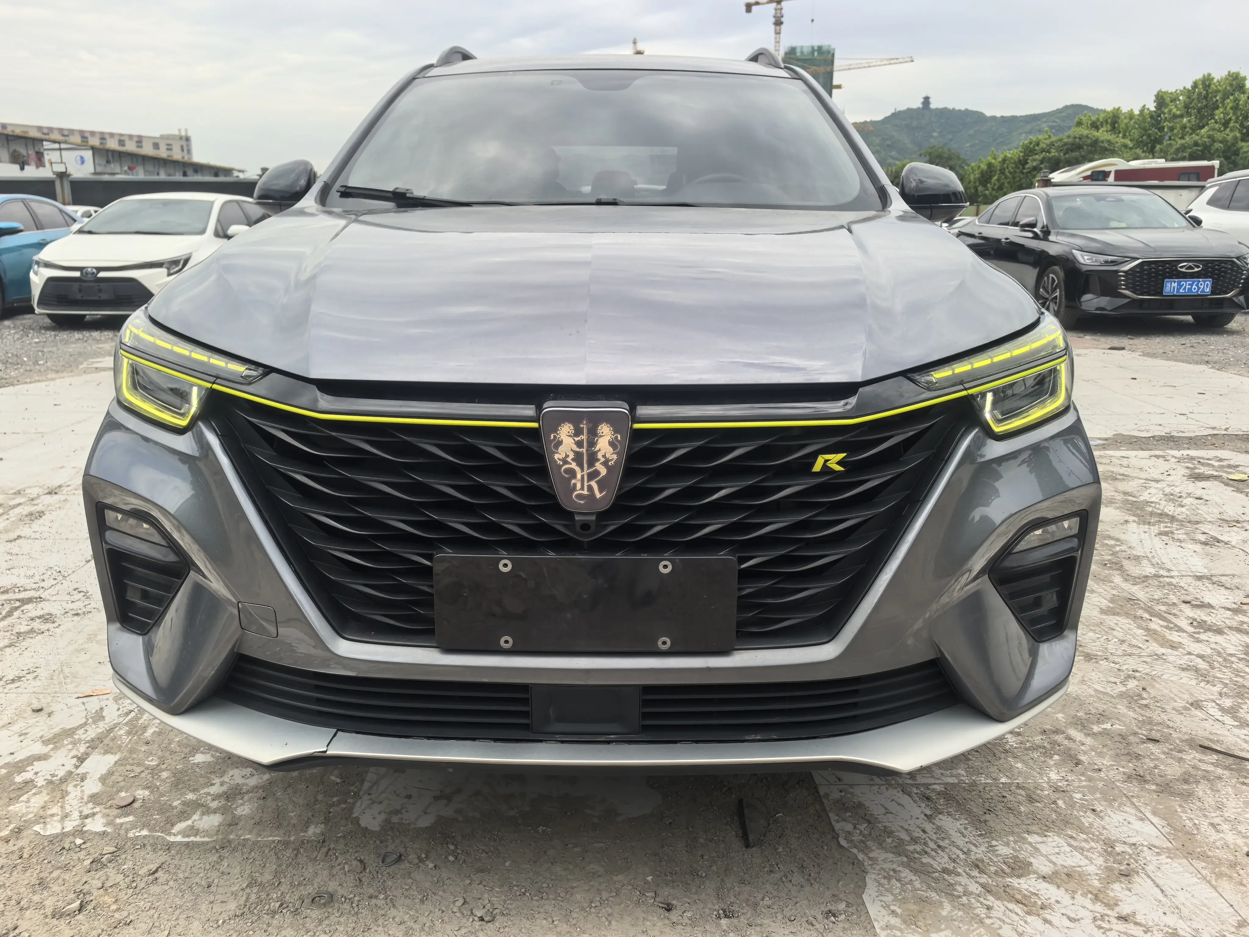 Roewe eRX5