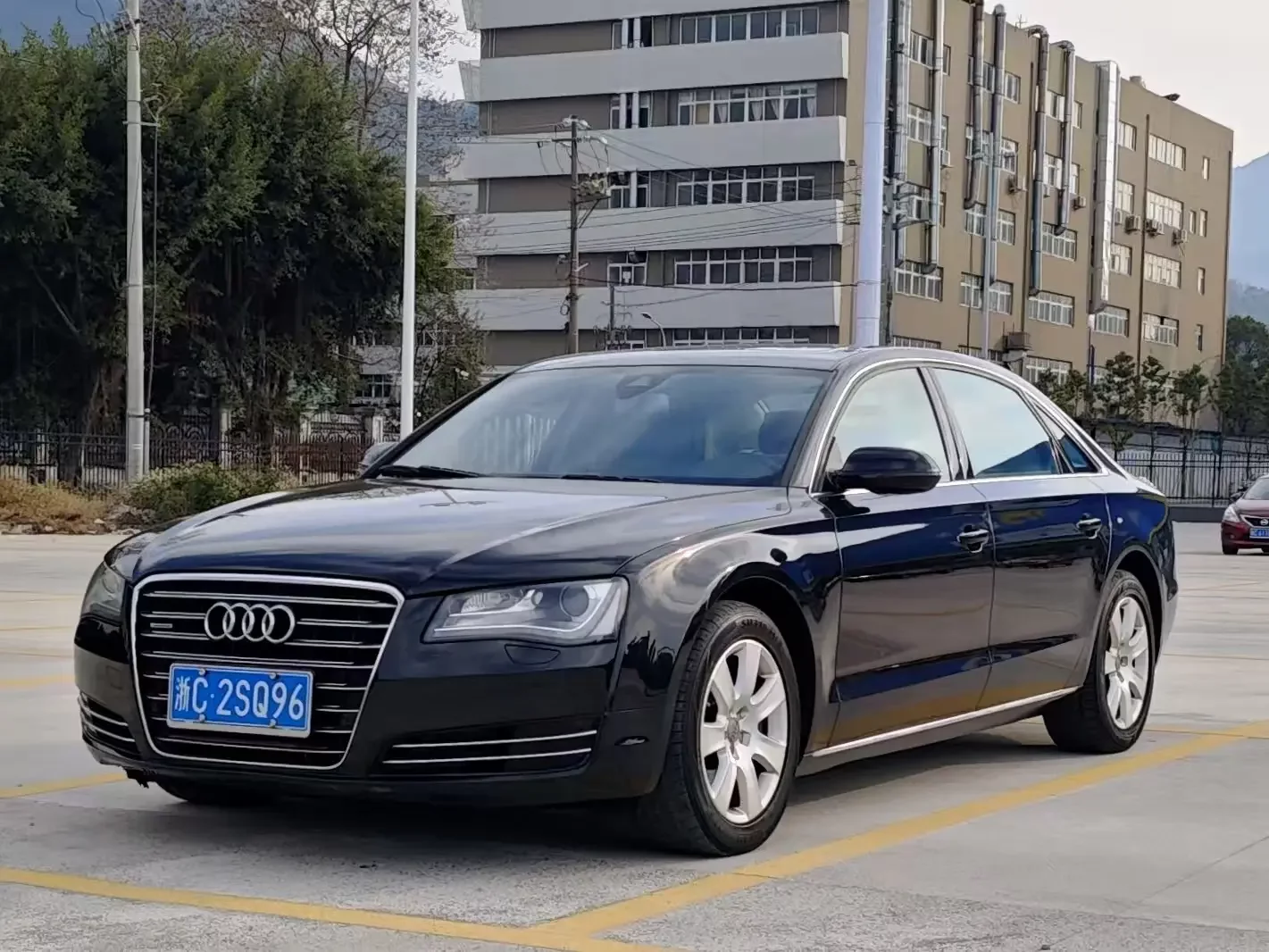 Audi A8