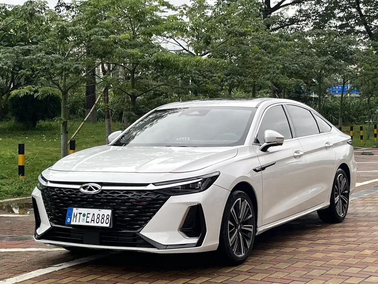Chery Arrizo 8