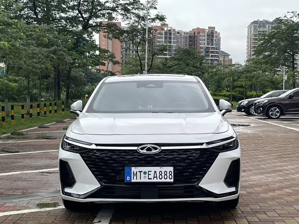 Chery Arrizo 8