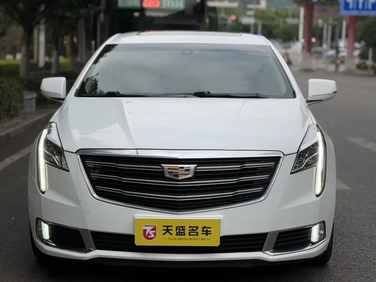 Cadillac XTS