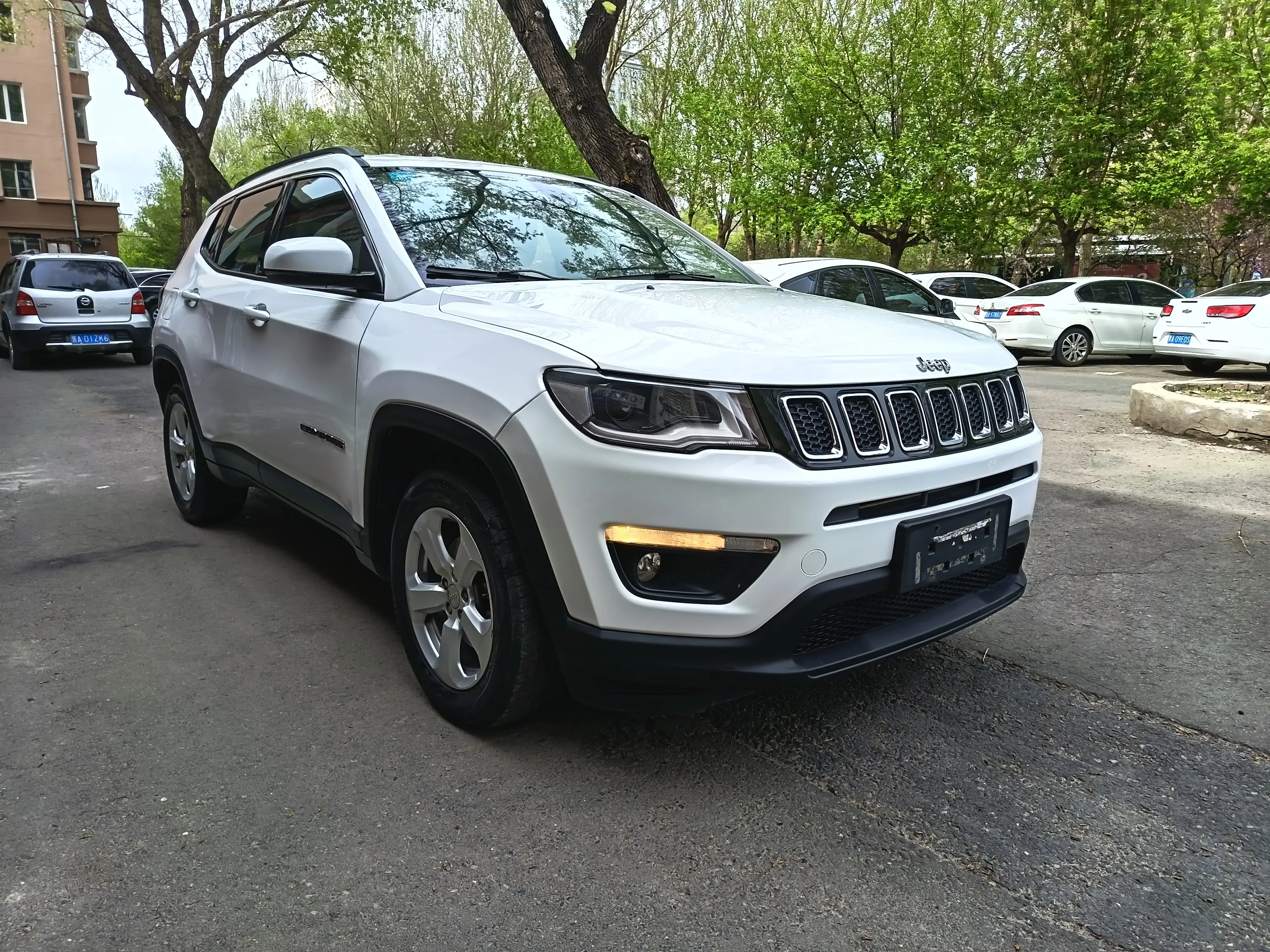 Jeep Guide to