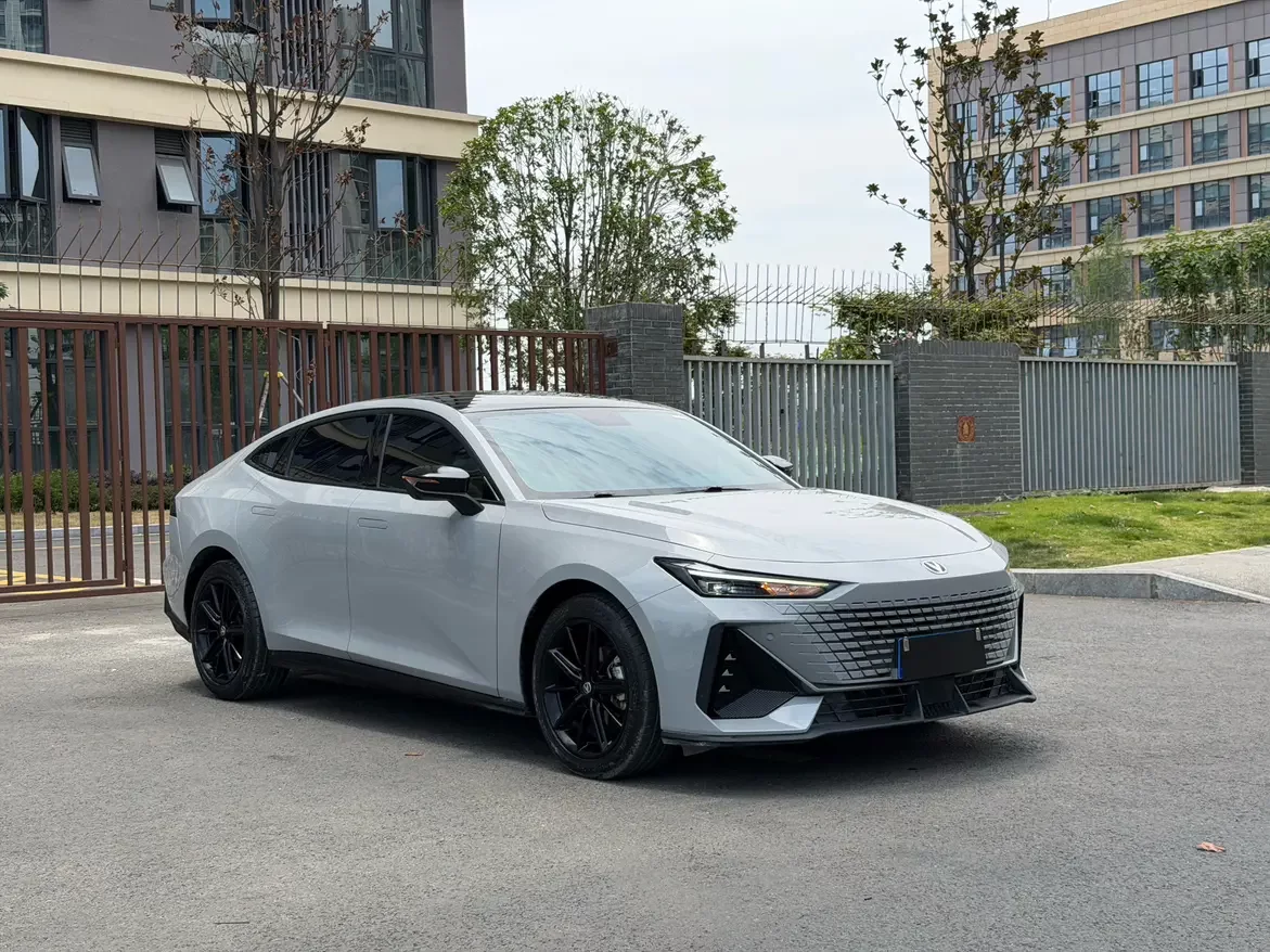Changan UNI-V