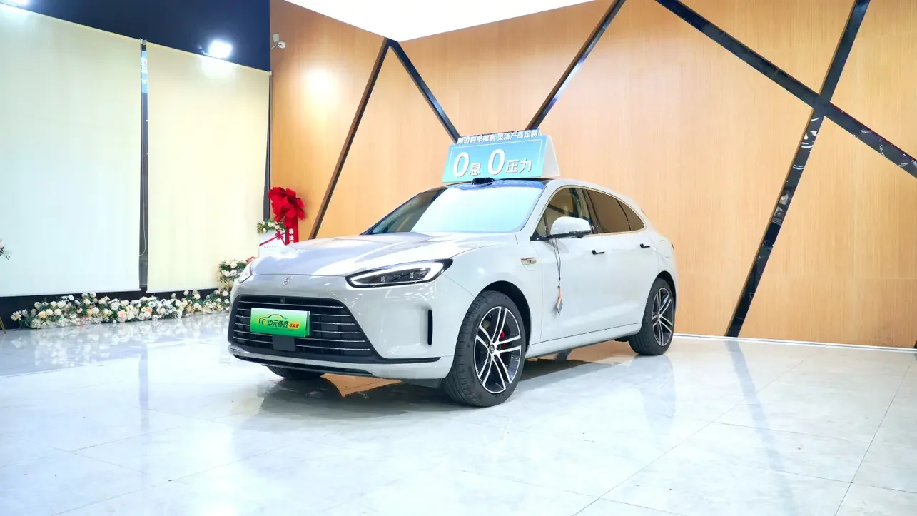 AITO M5 (Wenjie M5)  из Китая
