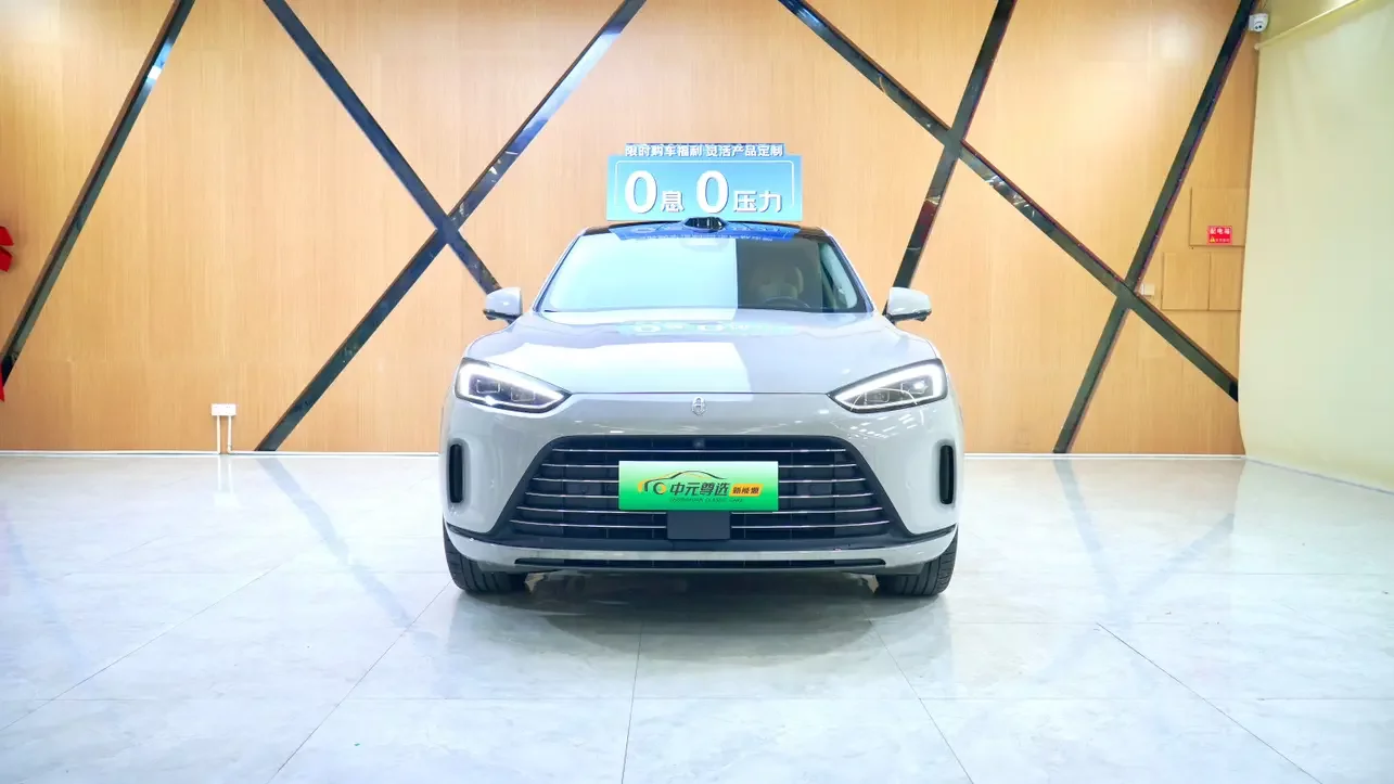AITO M5 (Wenjie M5)  из Китая