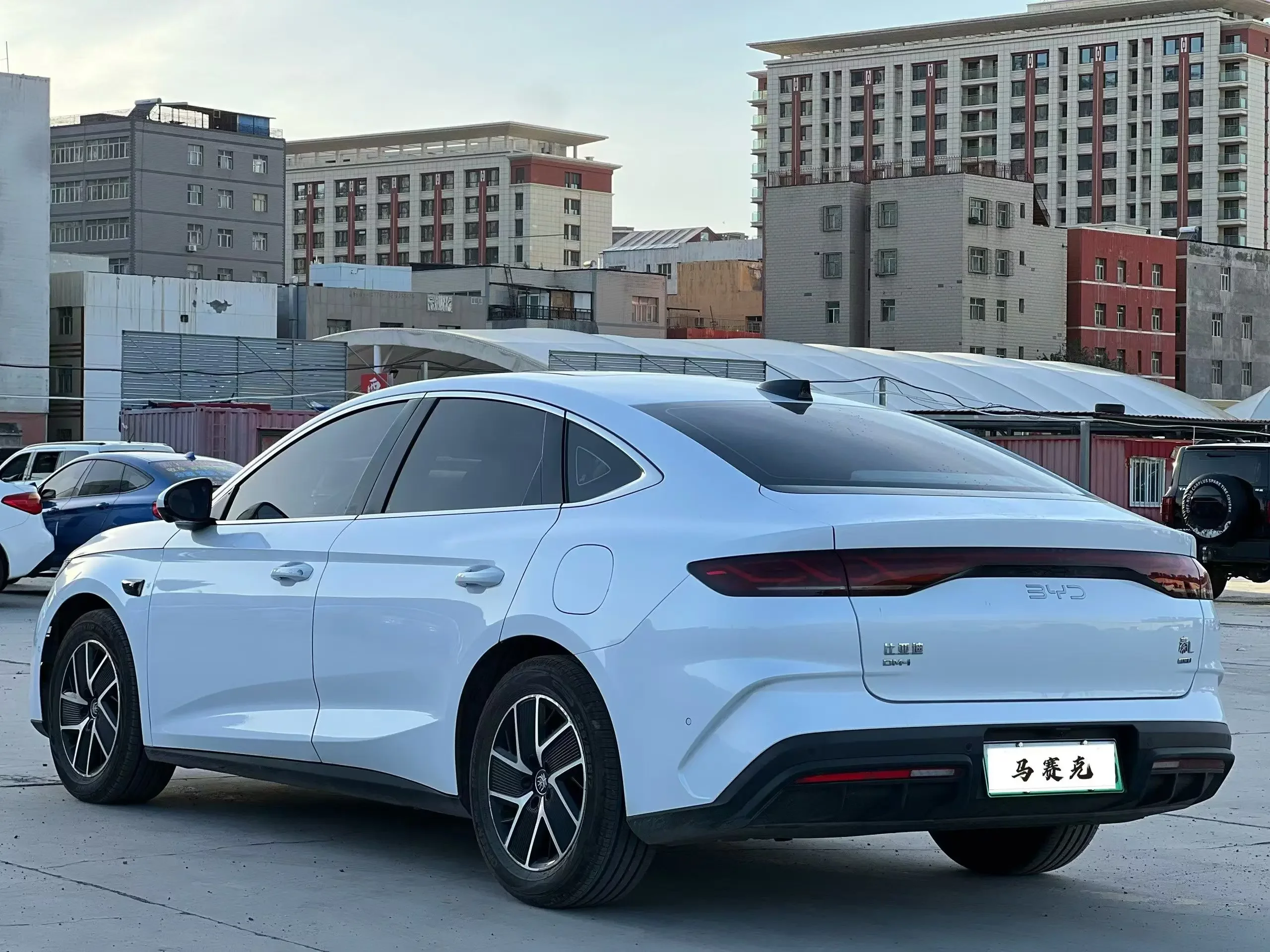 BYD Qin L DM
