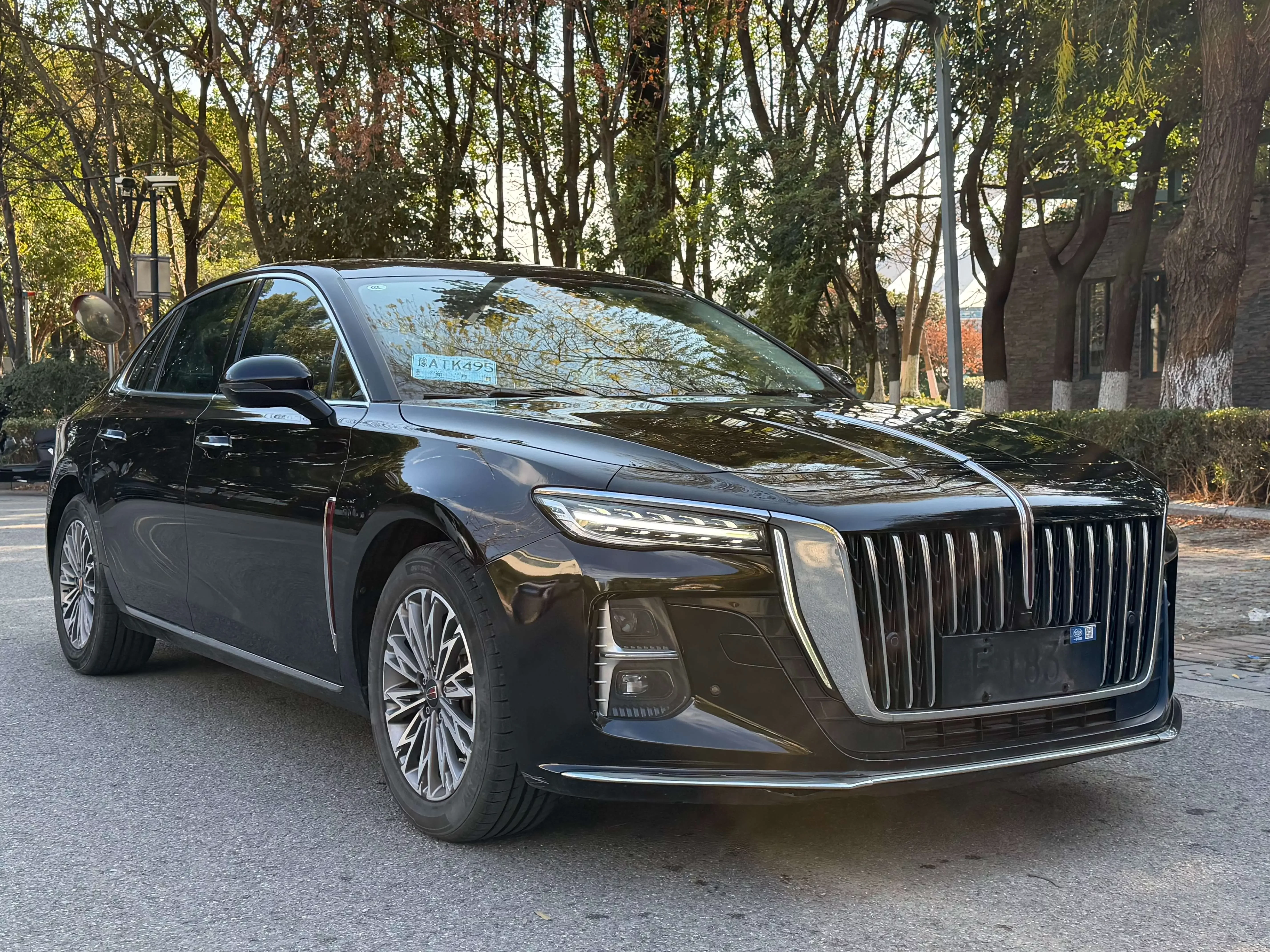 Hongqi H5