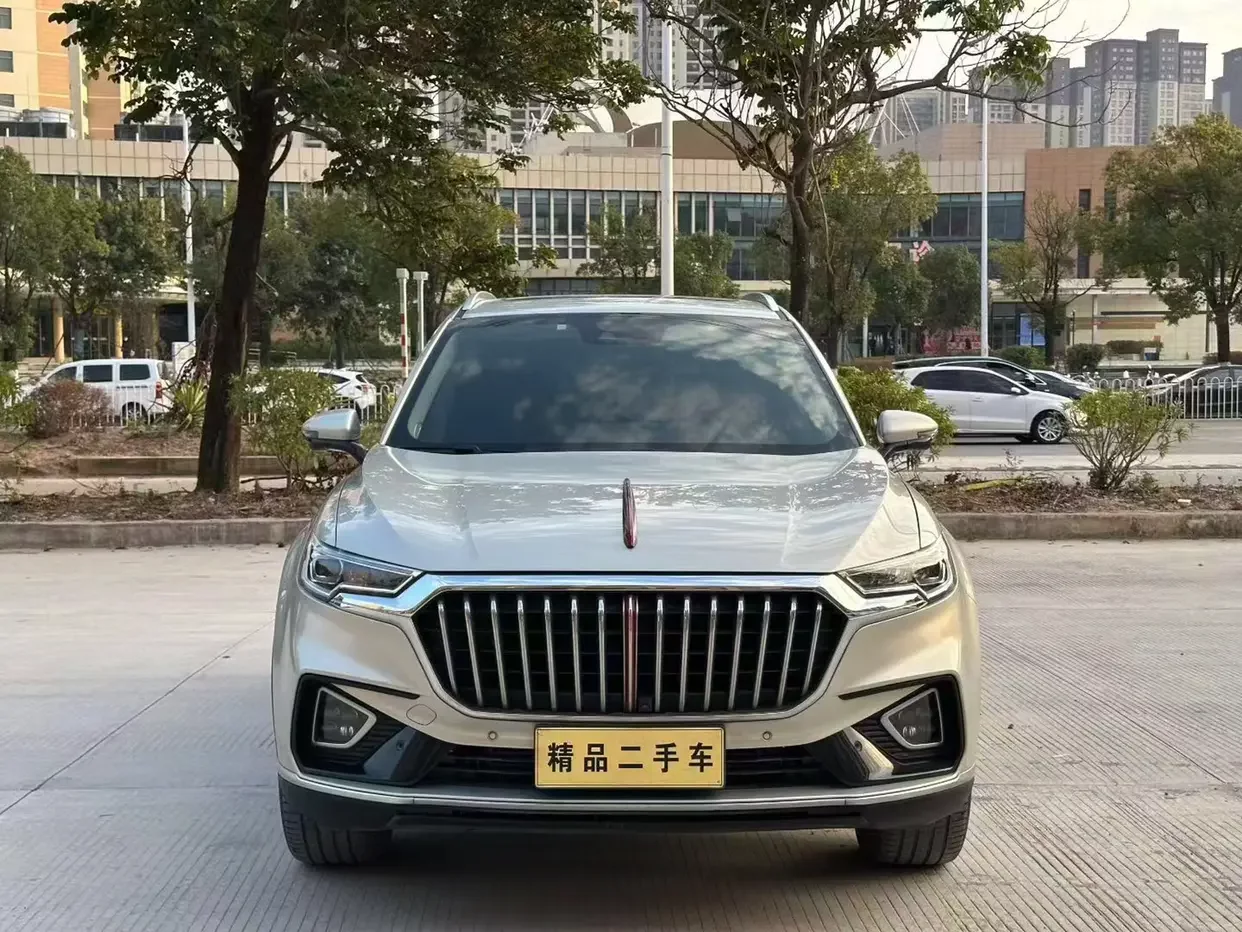 Hongqi HS5