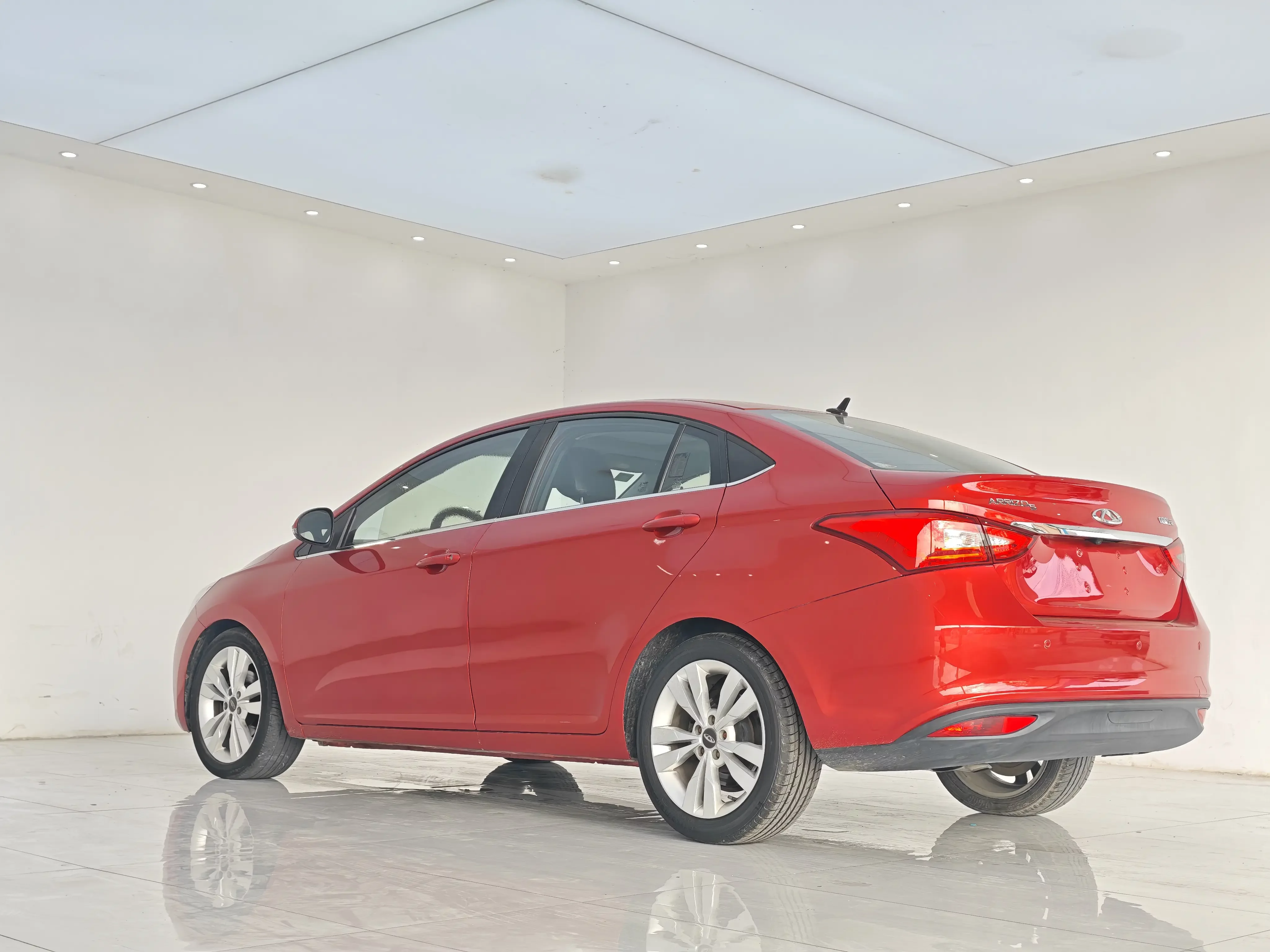 Chery Arrizo 5