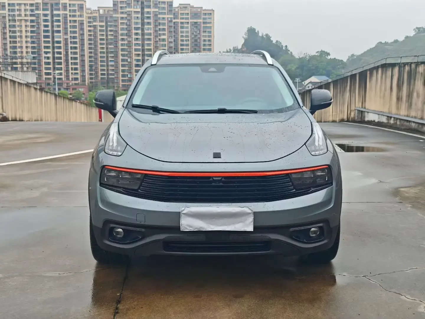 Lynk & Co 01