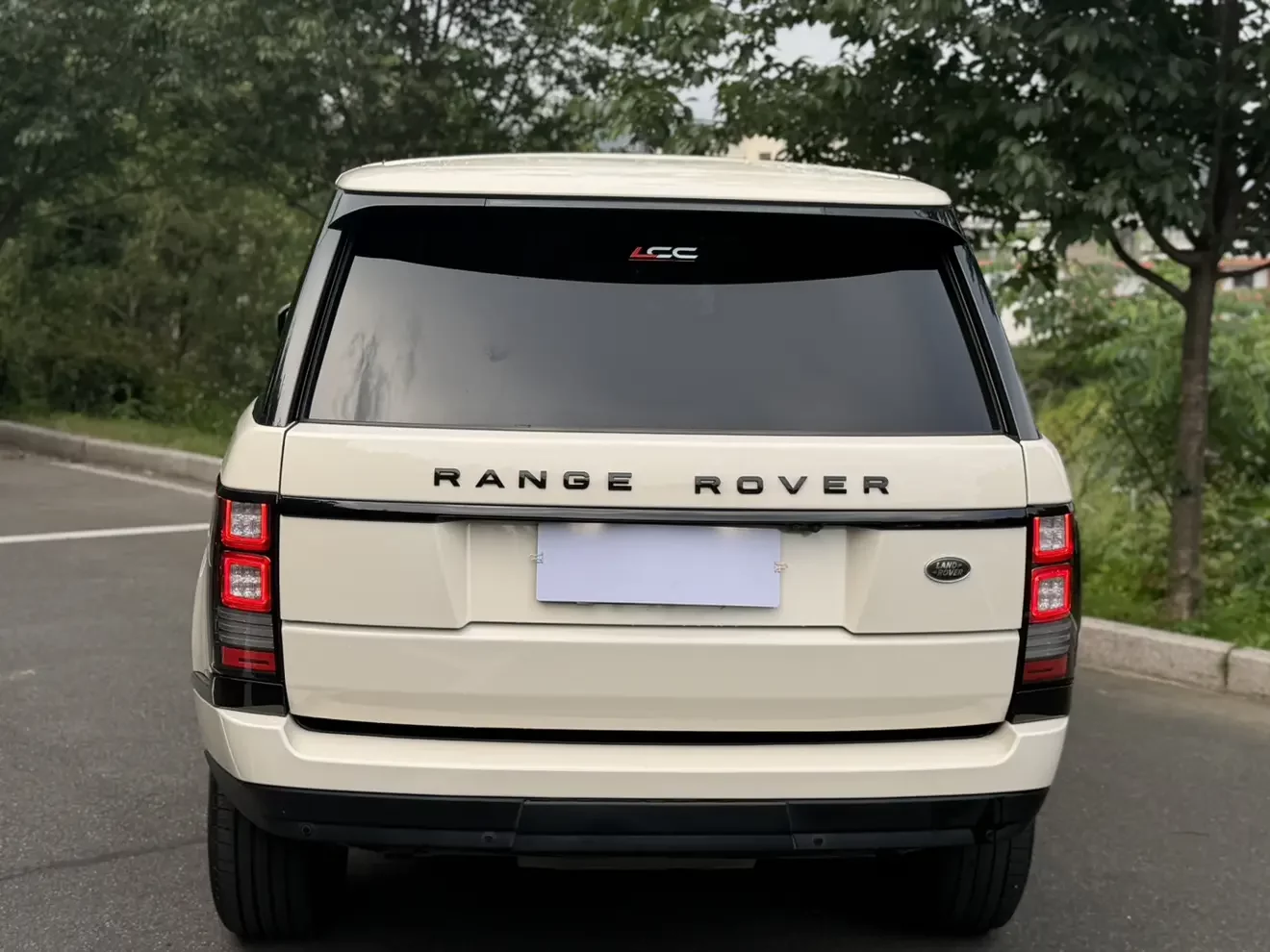 Land Rover range rover