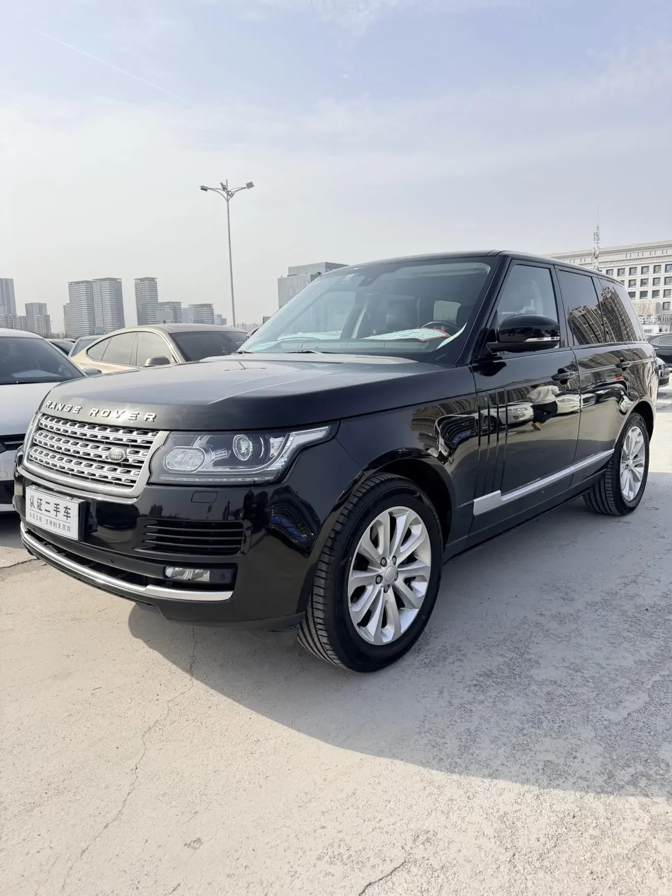 Land Rover range rover