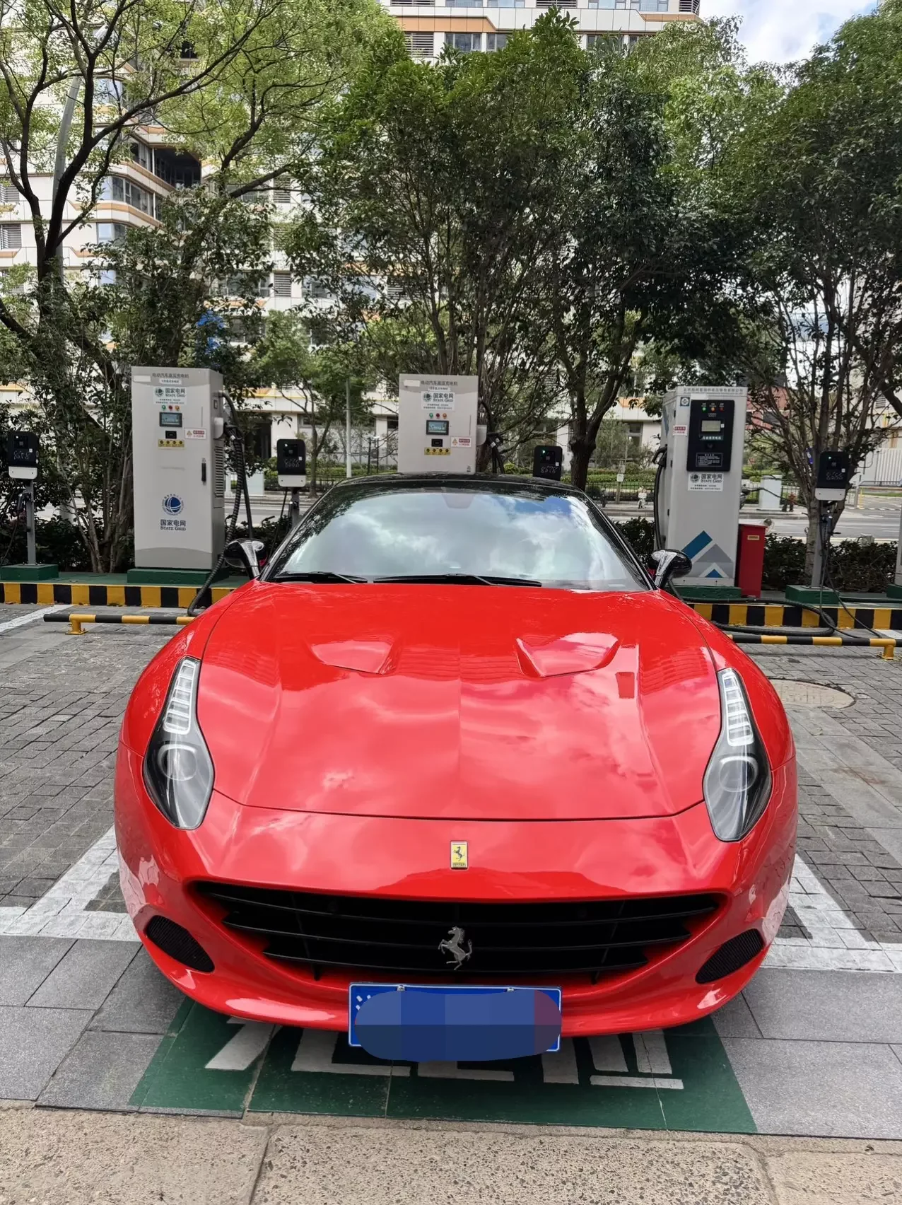 Ferrari California T