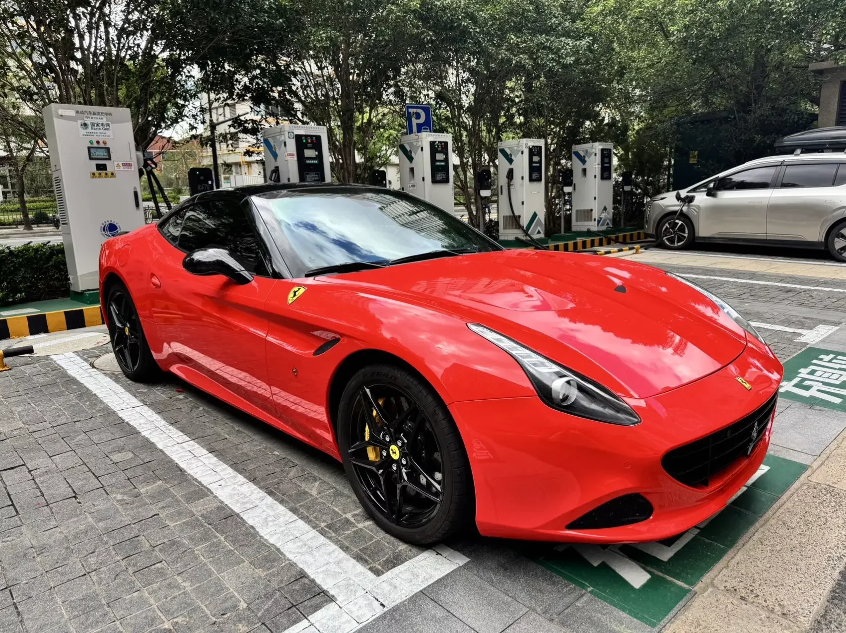 Ferrari California T