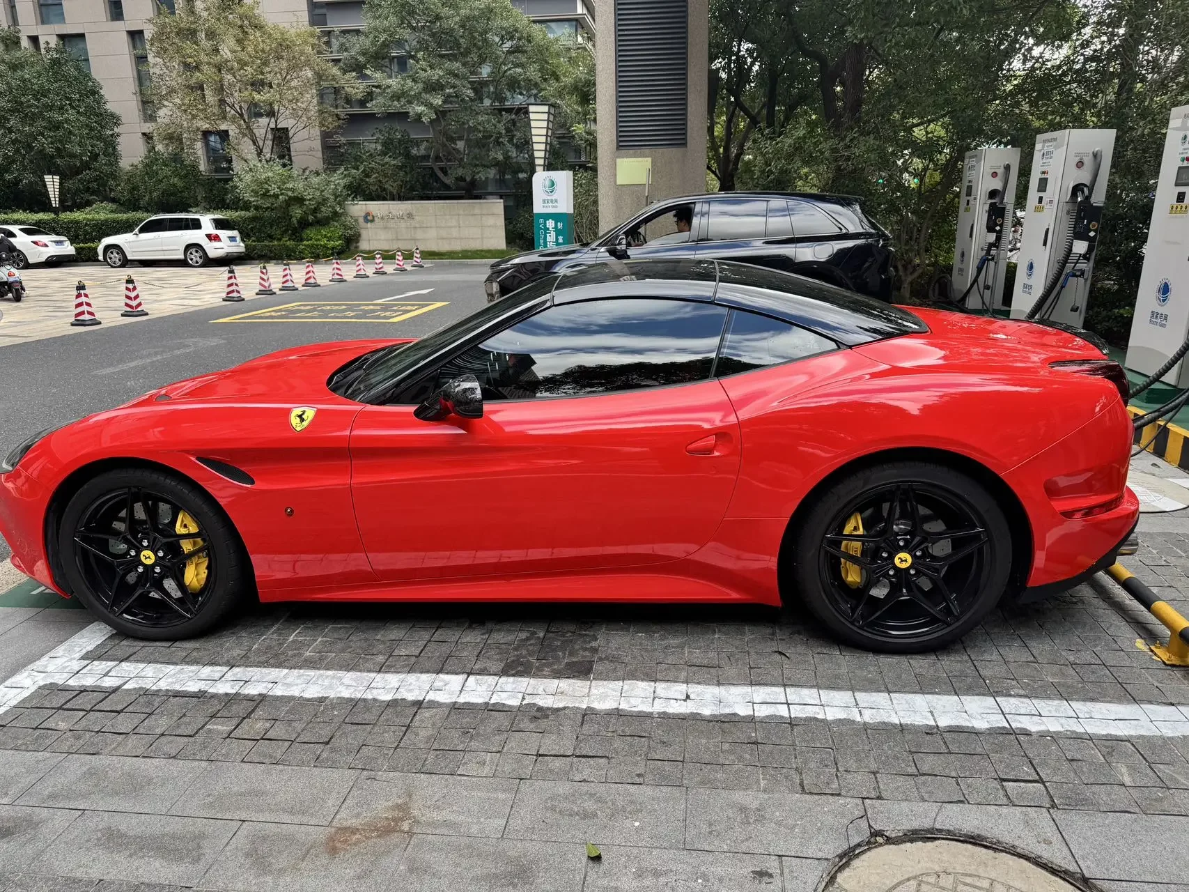 Ferrari California T