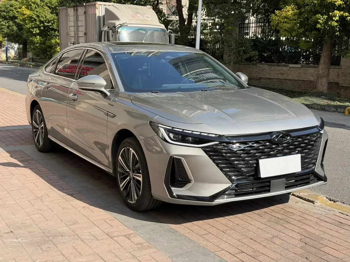 Chery Arrizo 8