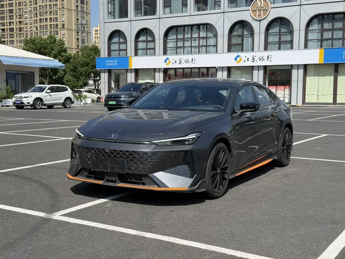 Changan UNI-V
