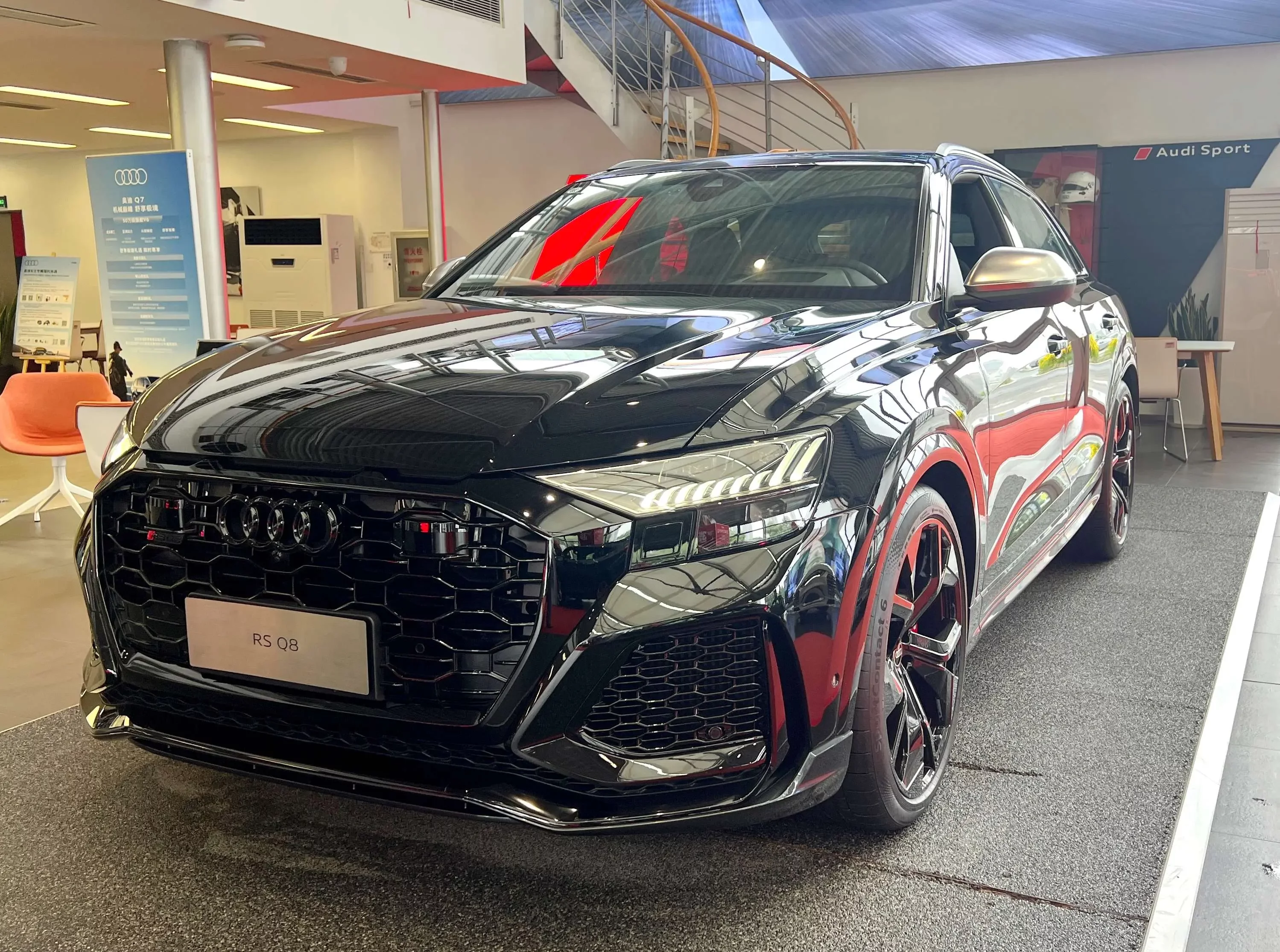 Audi RS Q8