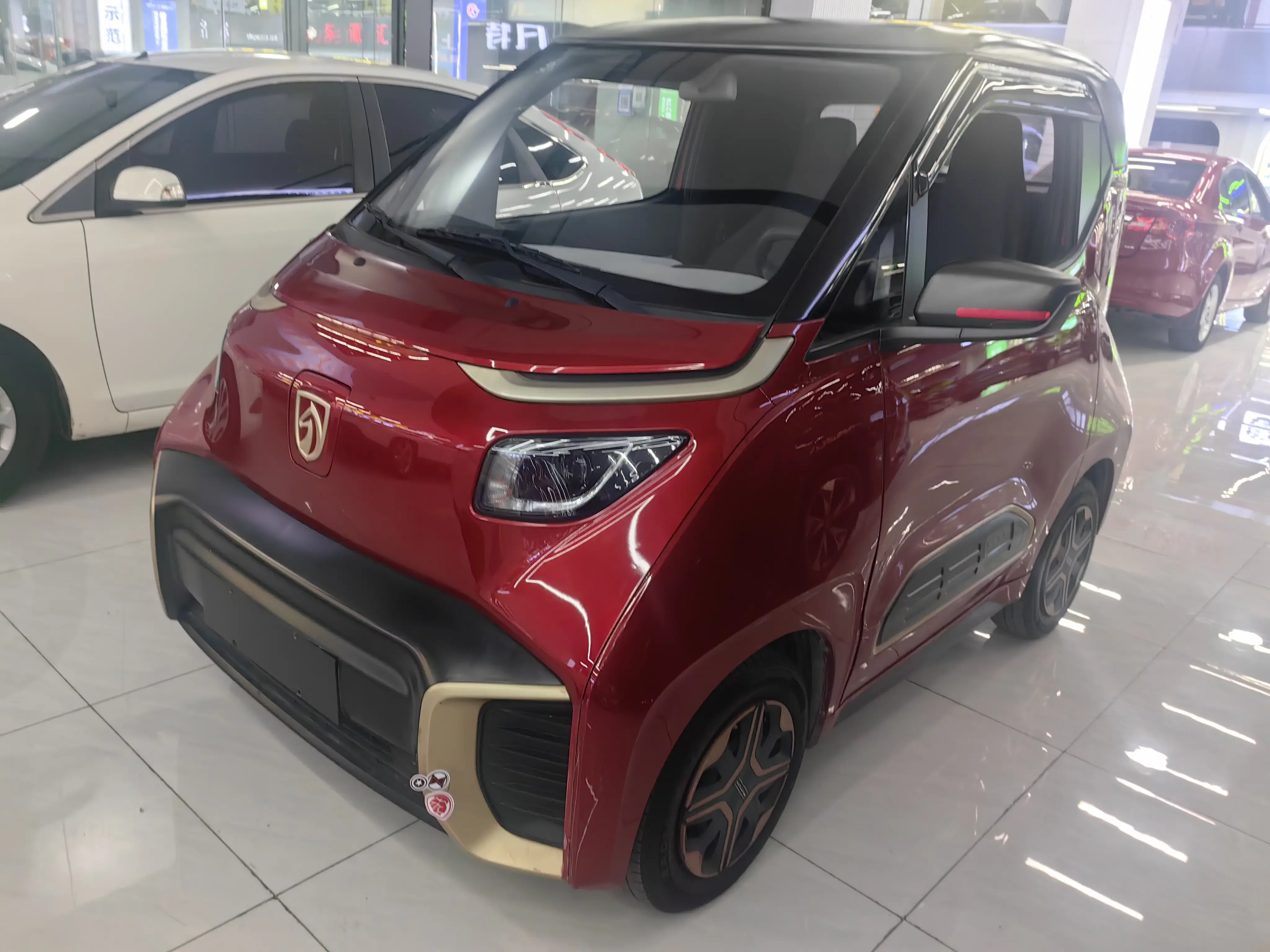Baojun E200