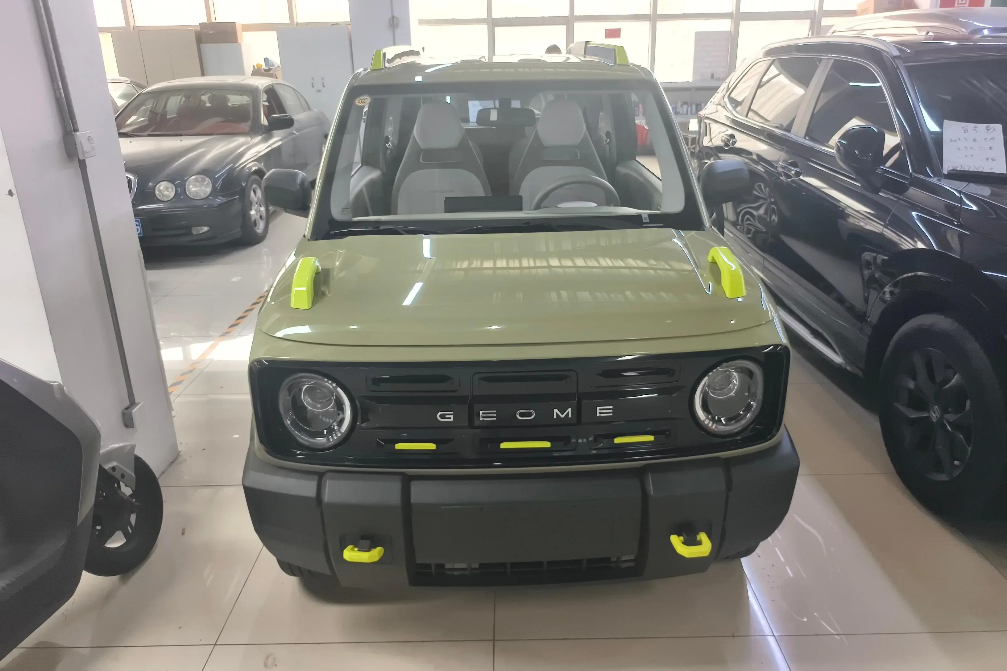 Geely panda