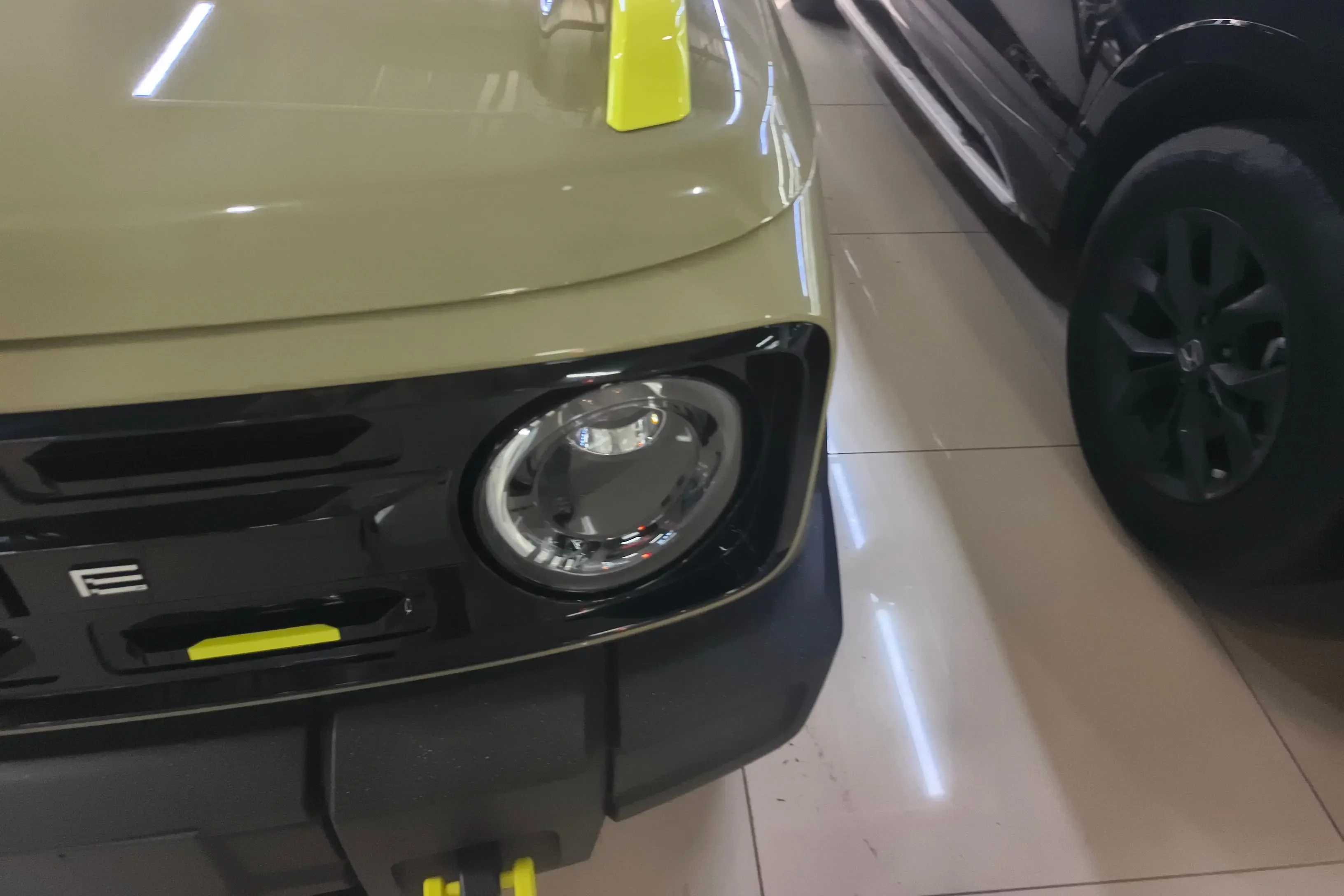 Geely panda