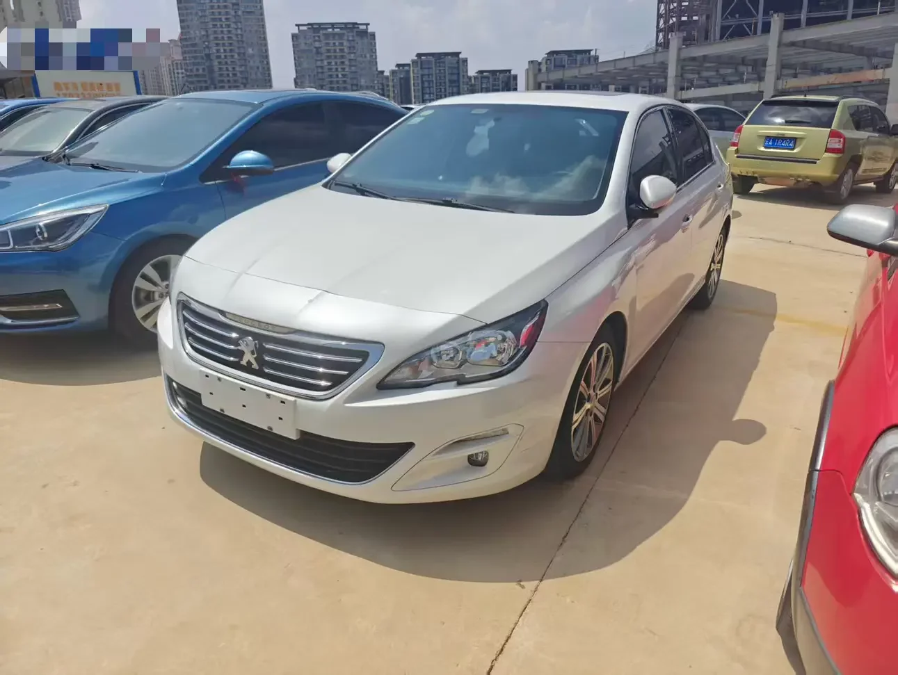 Peugeot 408
