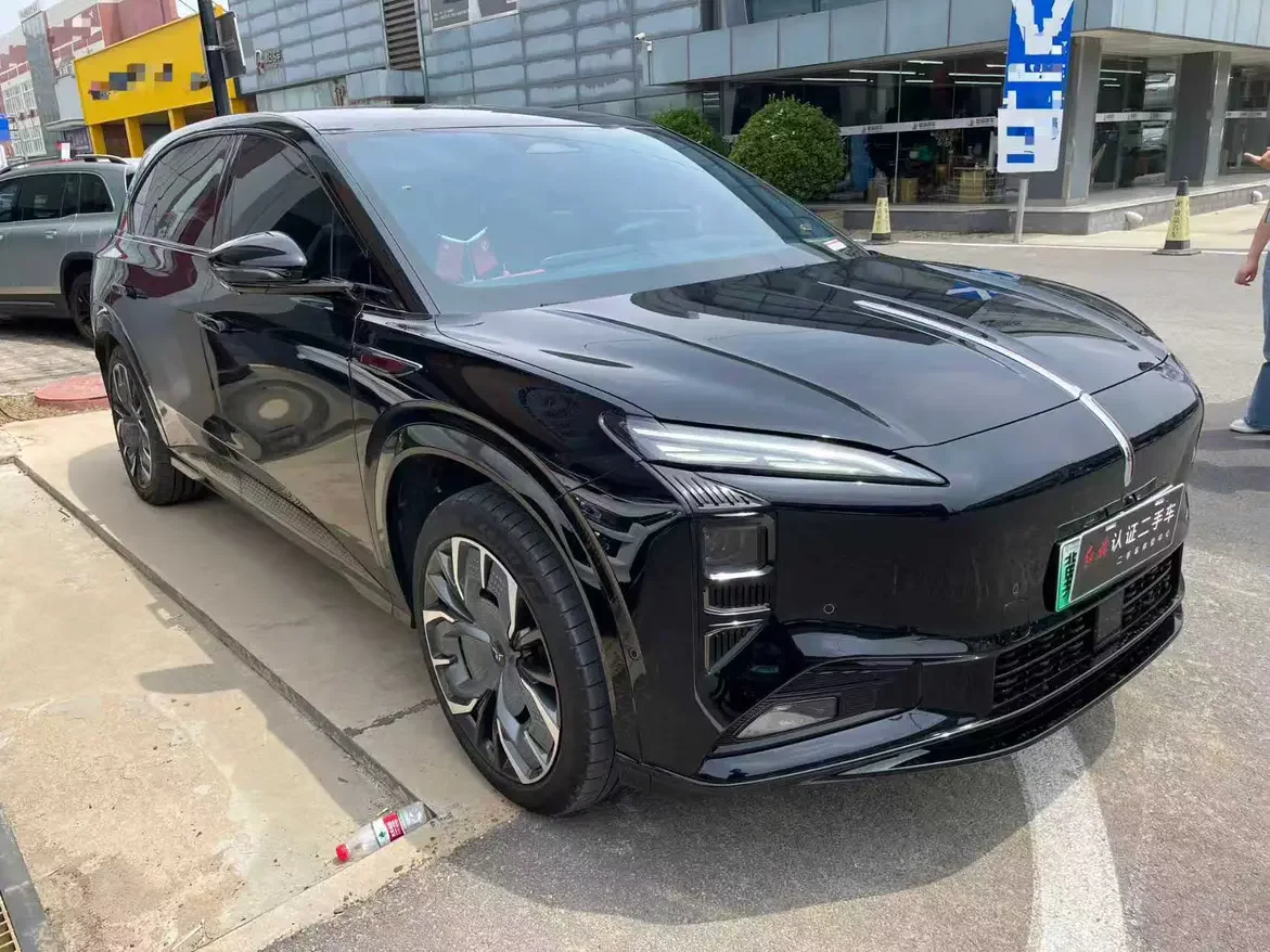 Hongqi Red Flag Tiangong 08