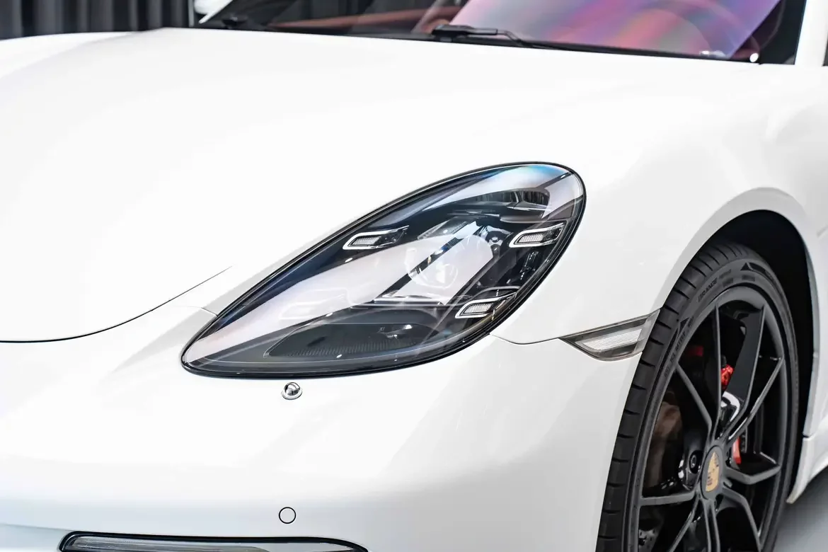 Porsche 718