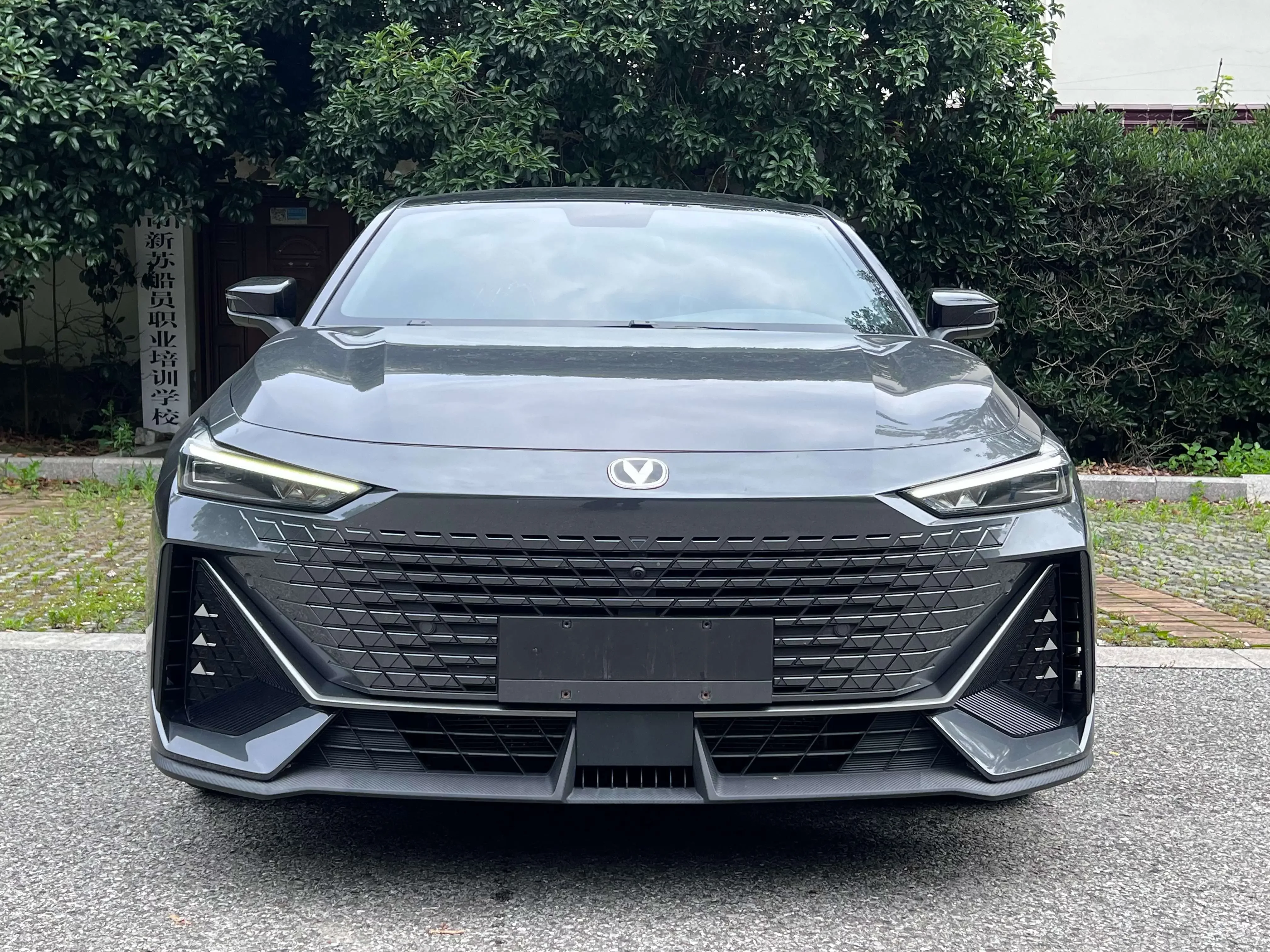 Changan UNI-V  из Китая