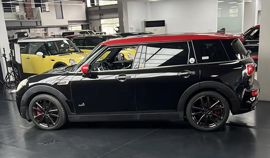 MINI JCW CLUBMAN