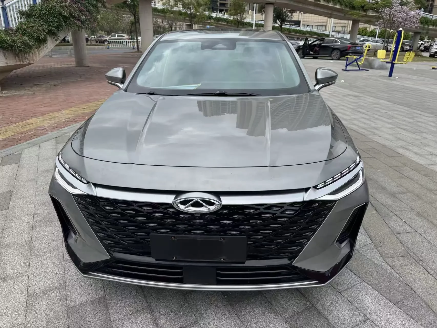 Chery Arrizo 8