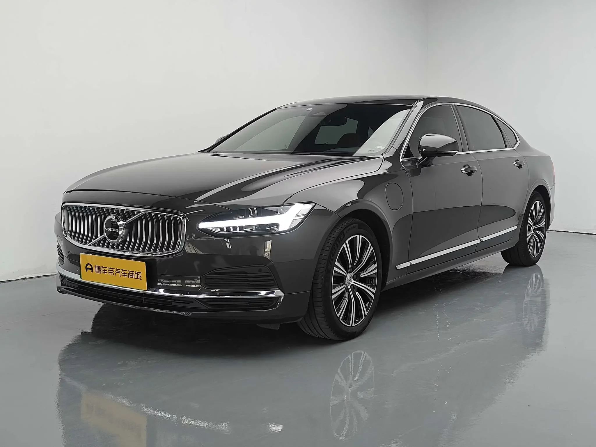 Volvo S90 PHEV