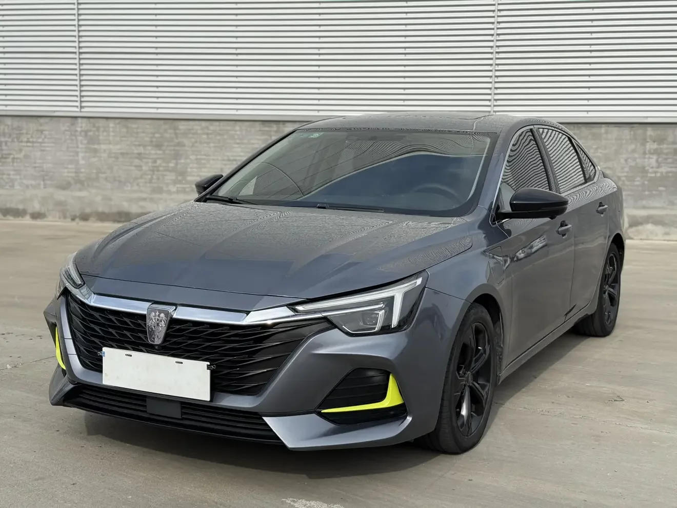 Roewe ei6 MAX
