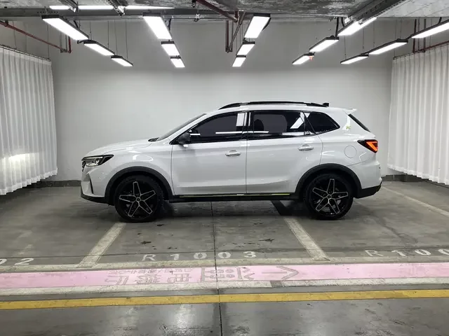Roewe RX5