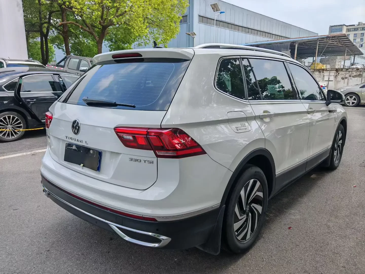 Volkswagen Tiguan L