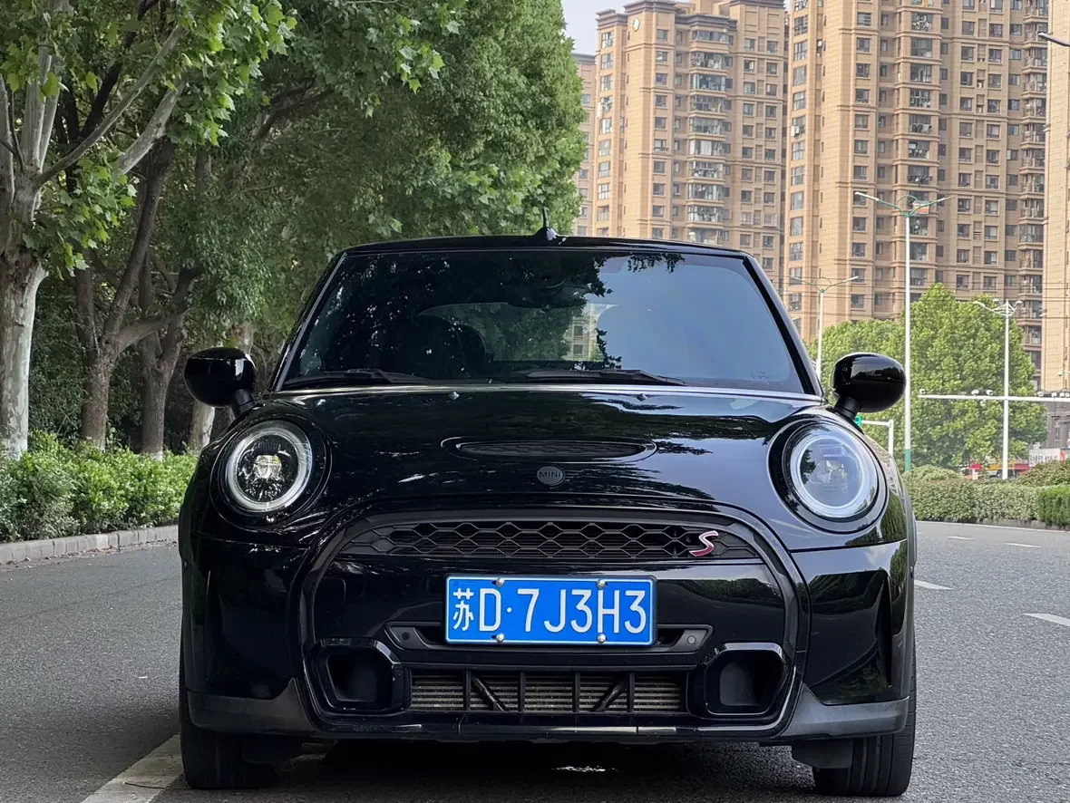 MINI 
