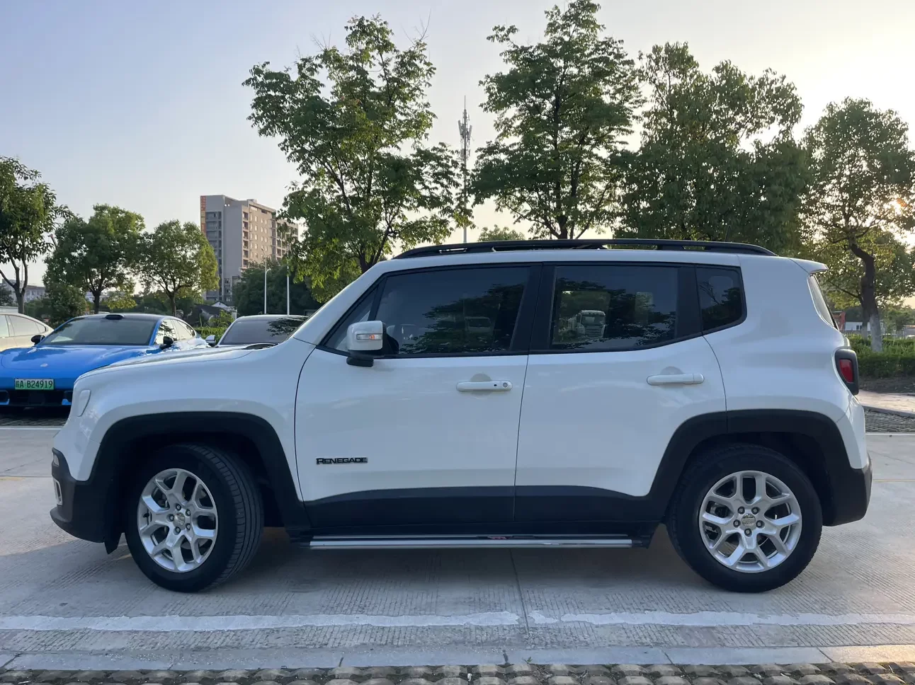 Jeep Freeman