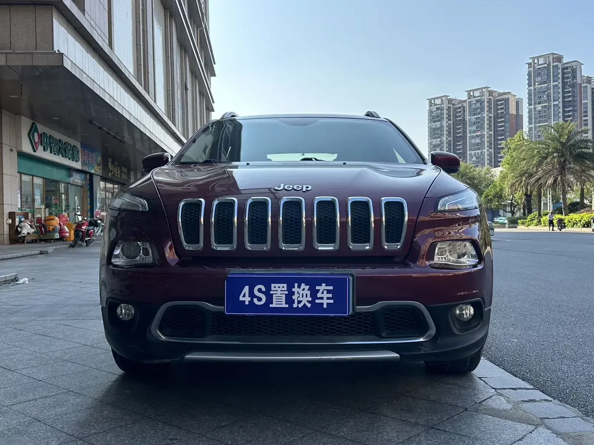 Jeep Cherokee  из Китая