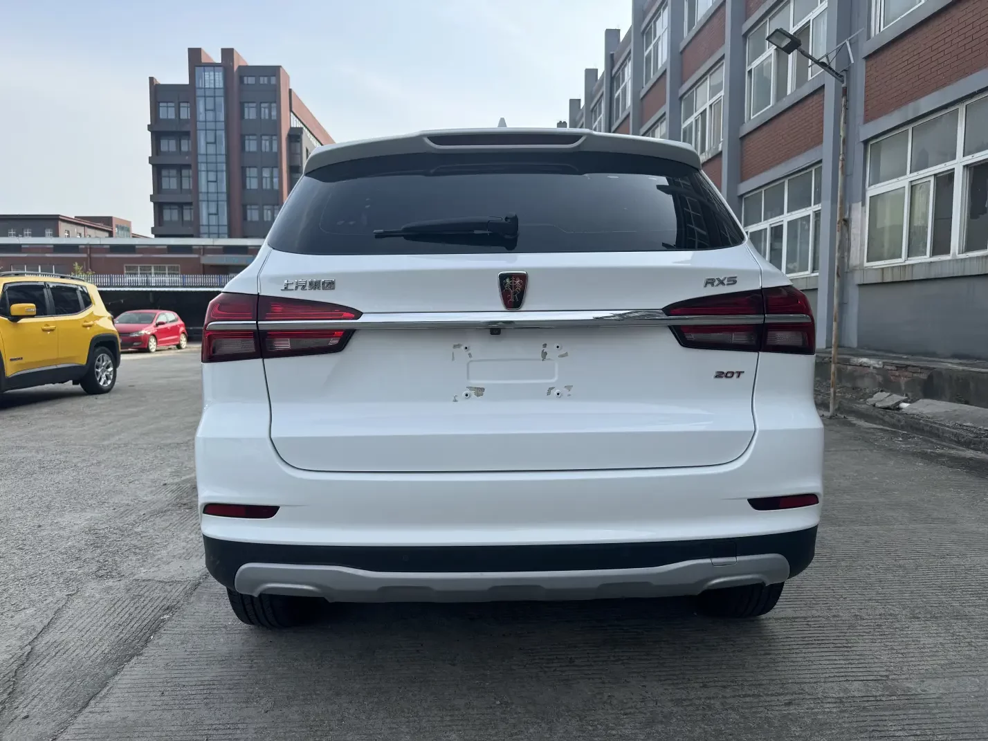 Roewe RX5