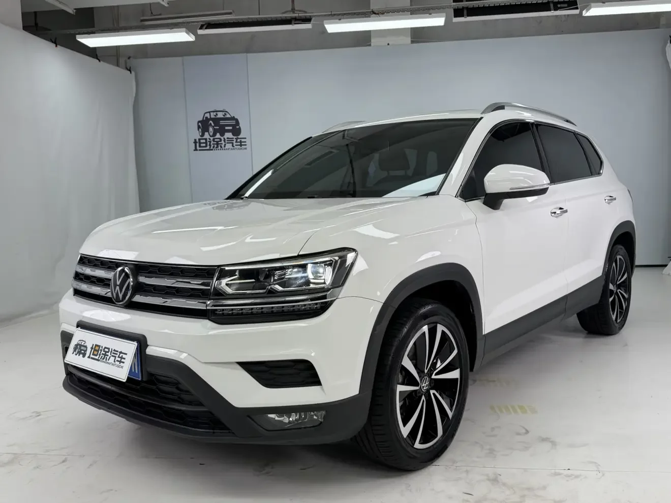 Volkswagen Tharu