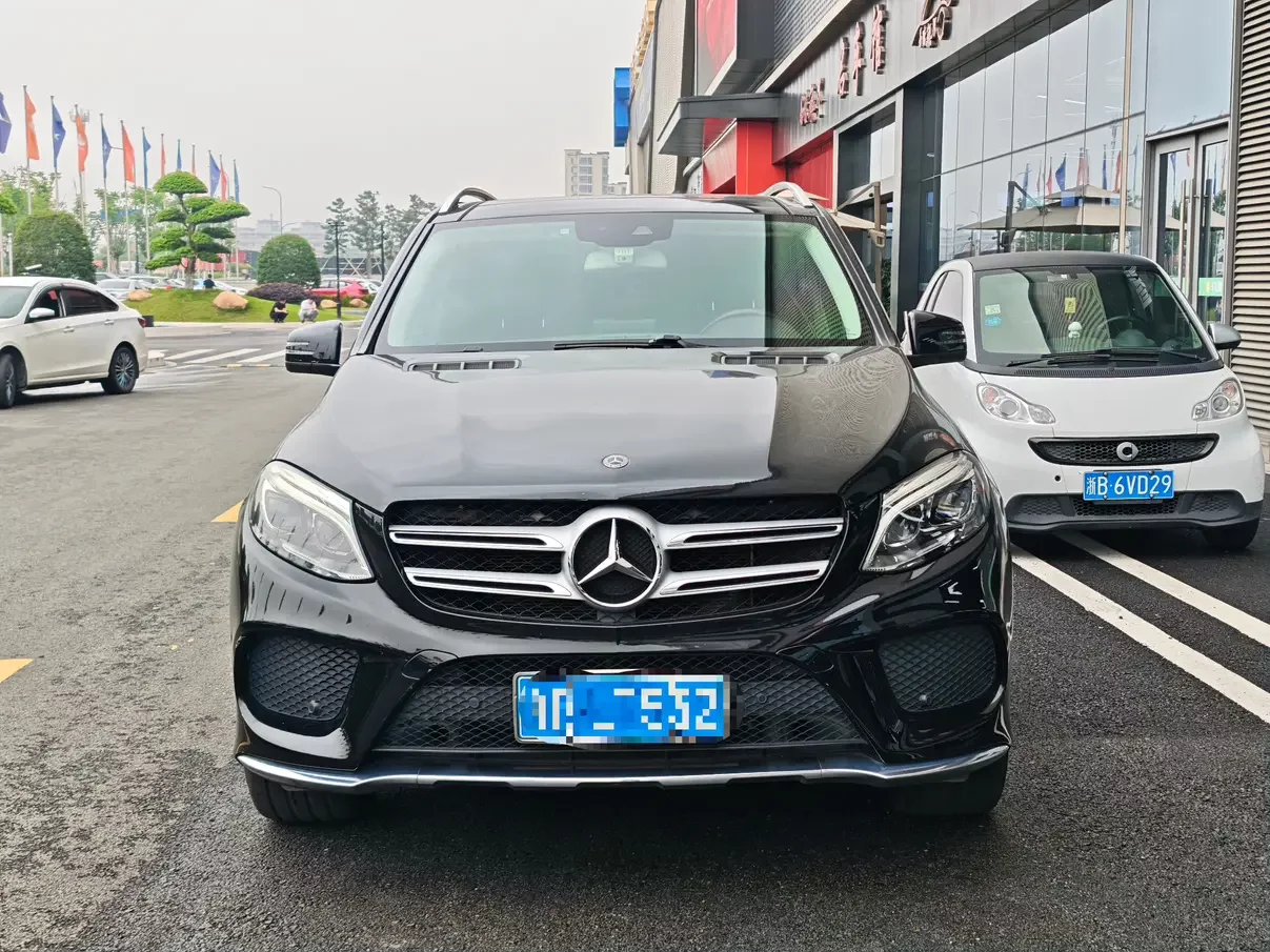 Mercedes-Benz GLE (Imported)